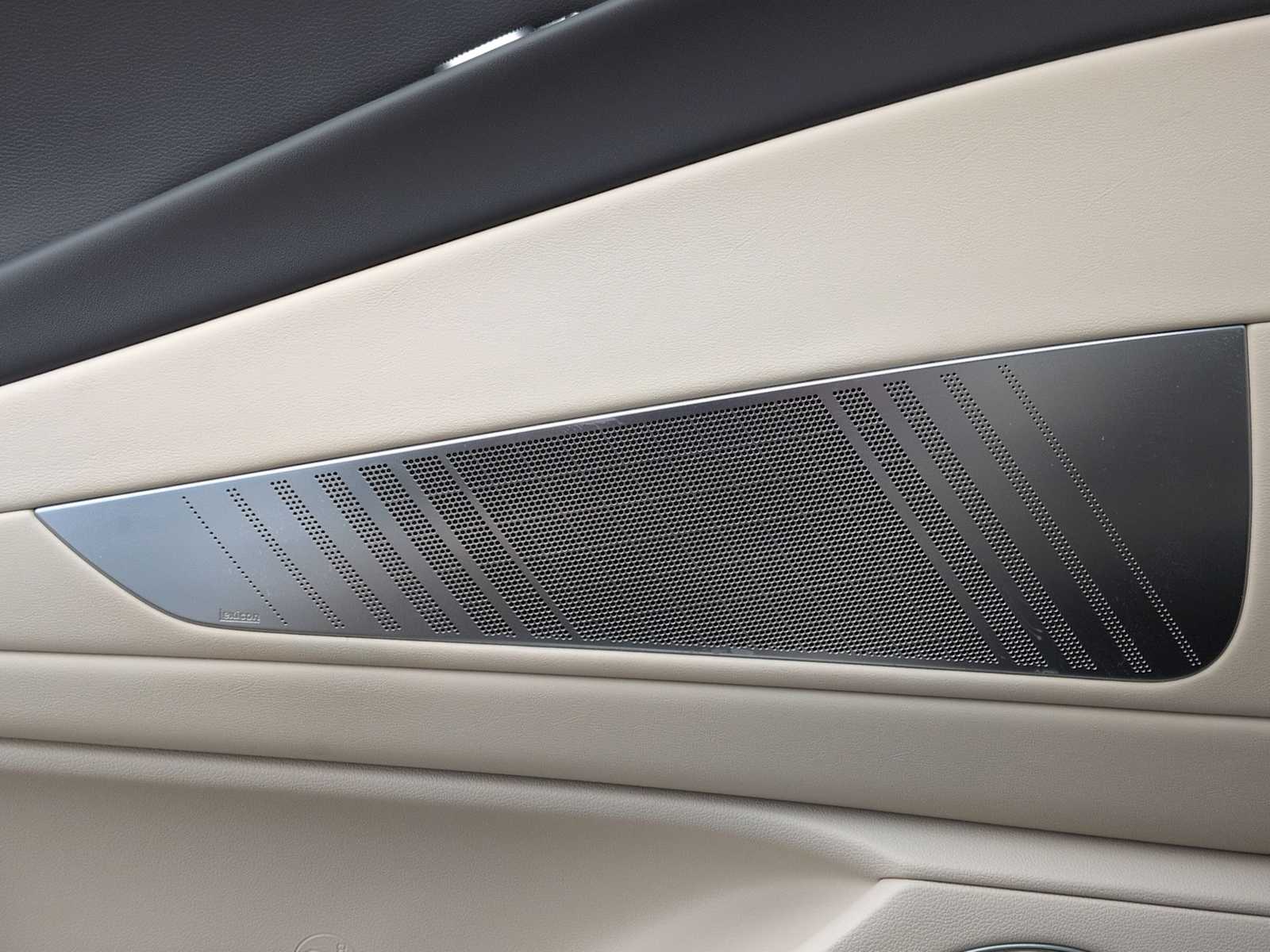 Thumbnail: 2022 Genesis G80 - 33