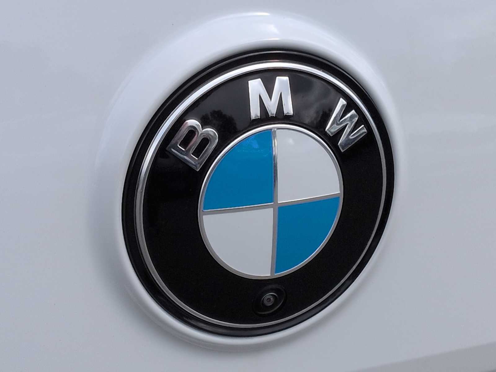 Thumbnail: 2026 BMW iX - 12