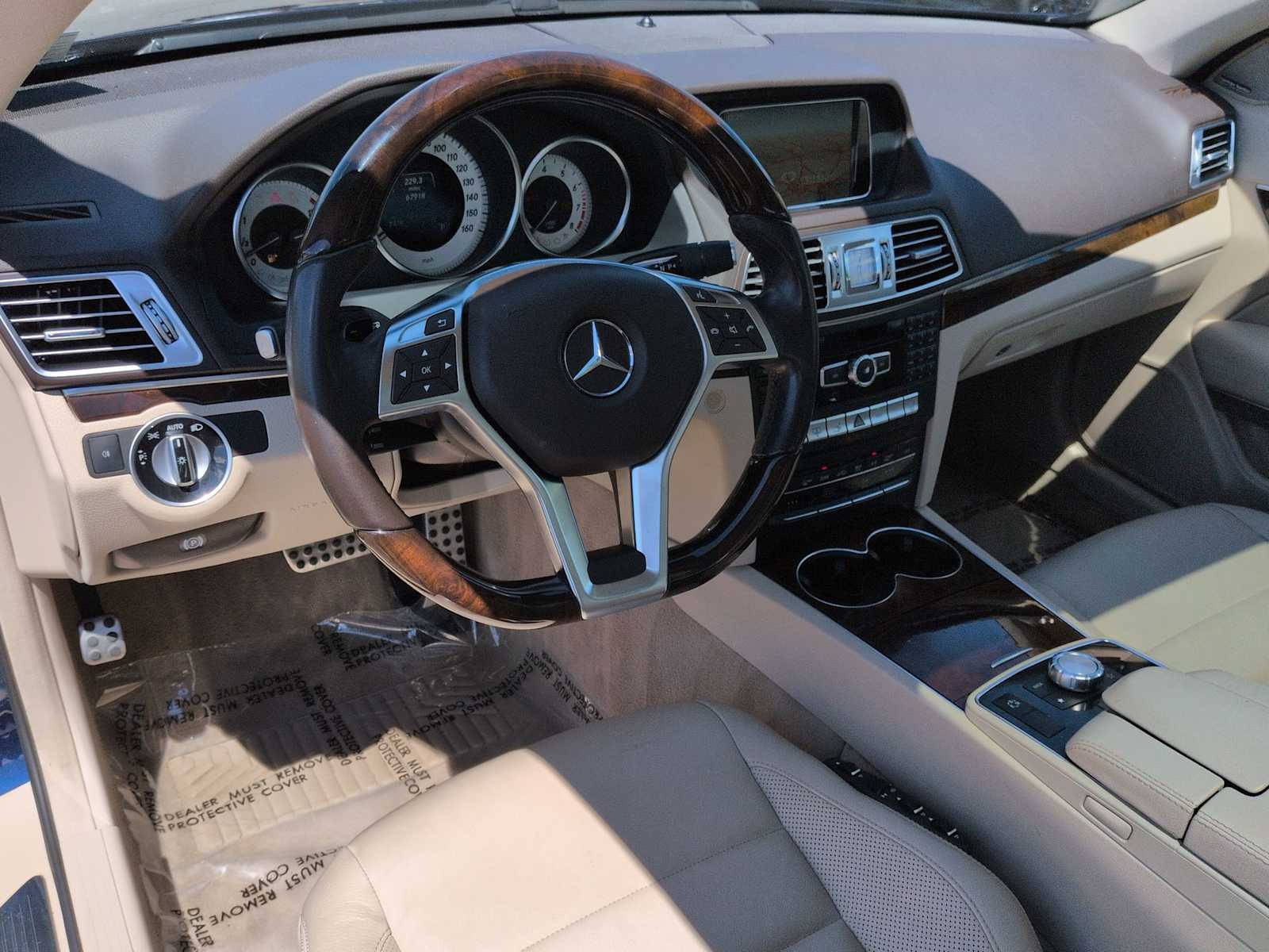 Thumbnail: 2015 Mercedes-Benz E-Class - 10