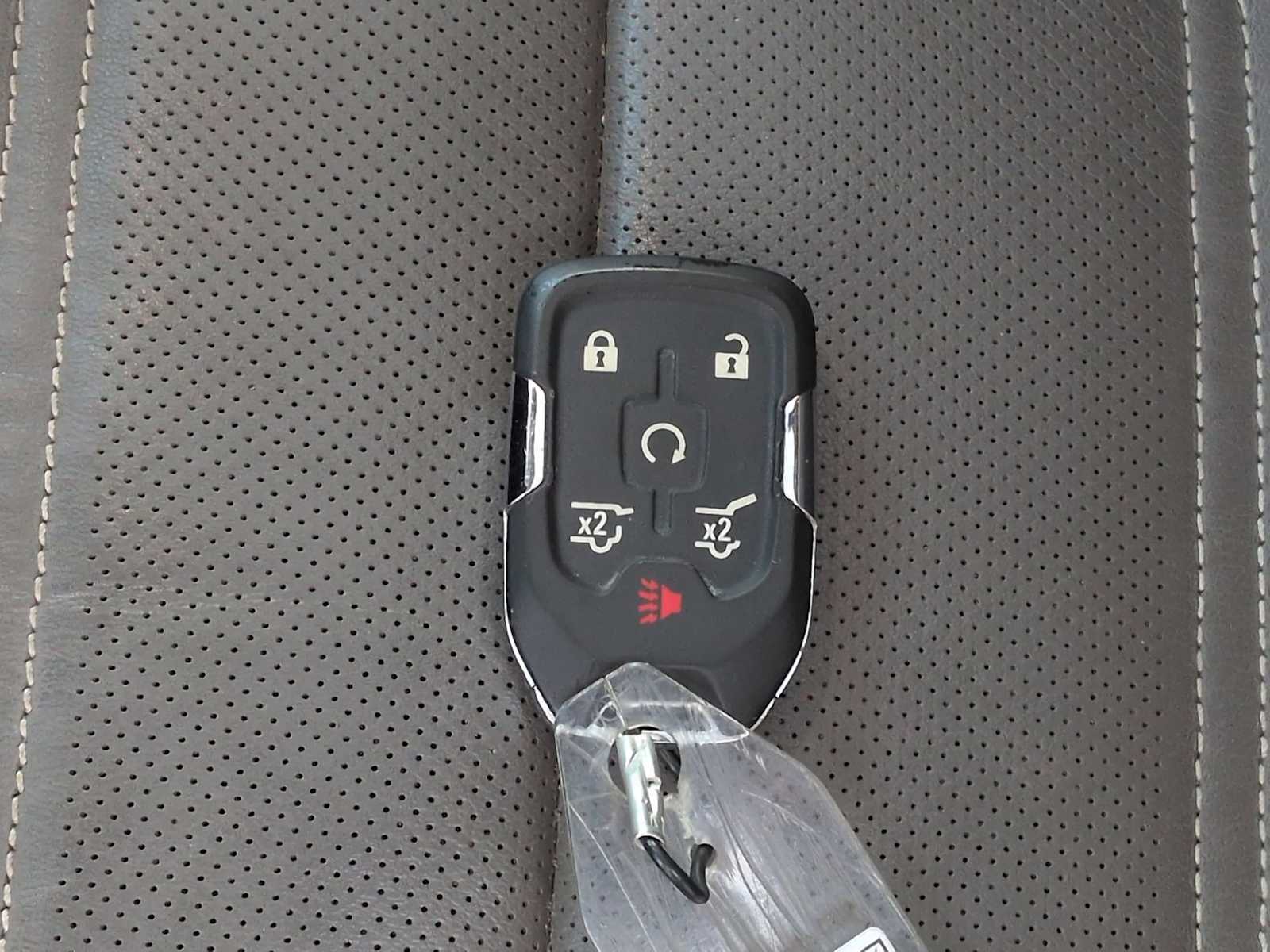 Thumbnail: 2018 GMC Yukon - 38