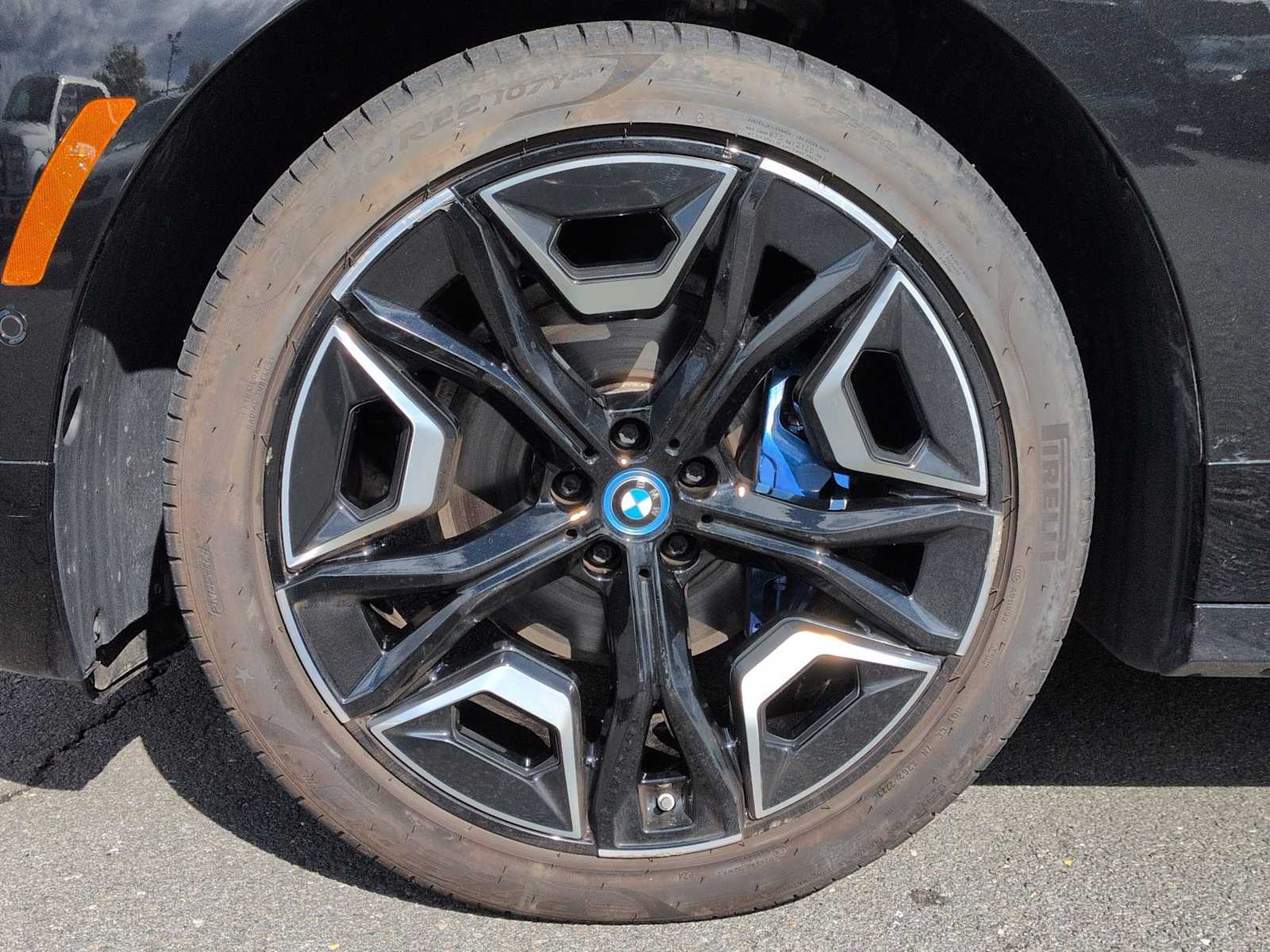 Thumbnail: 2023 BMW iX - 14