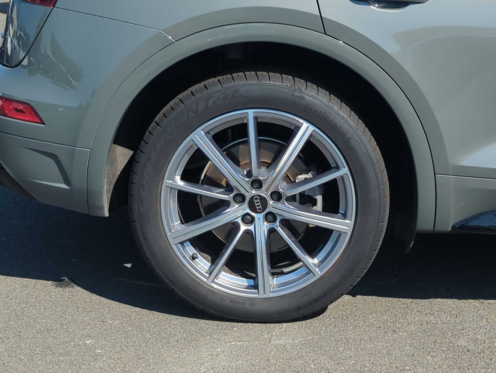 Thumbnail: 2023 Audi Q5 - 13