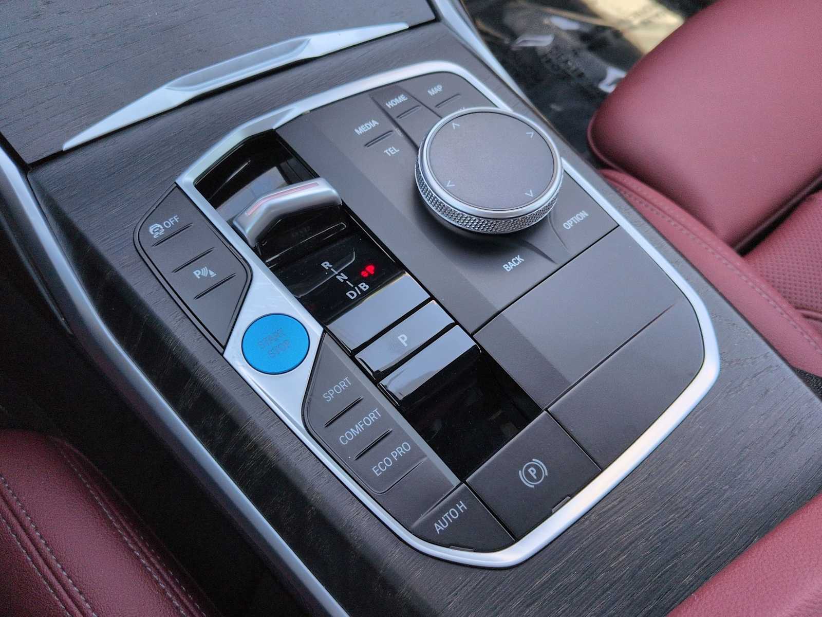Thumbnail: 2023 BMW i4 - 34