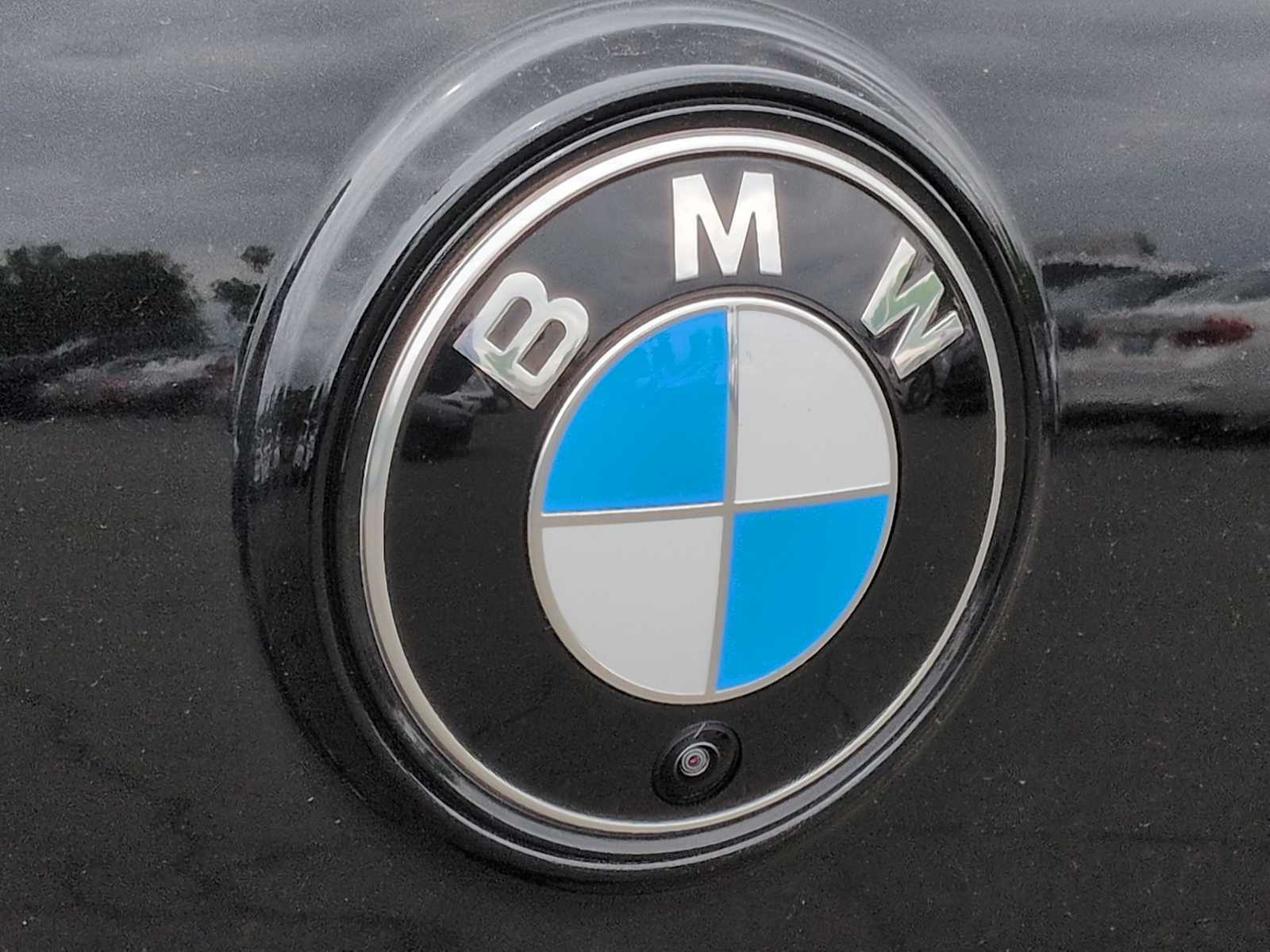 Thumbnail: 2026 BMW iX - 12