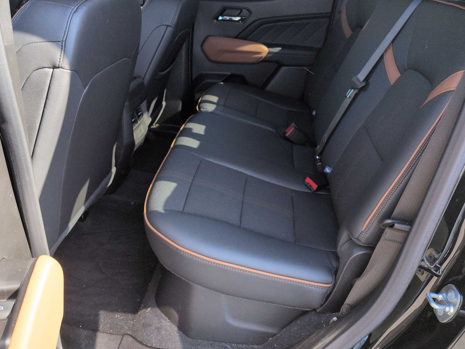 Thumbnail: 2024 GMC Canyon - 21