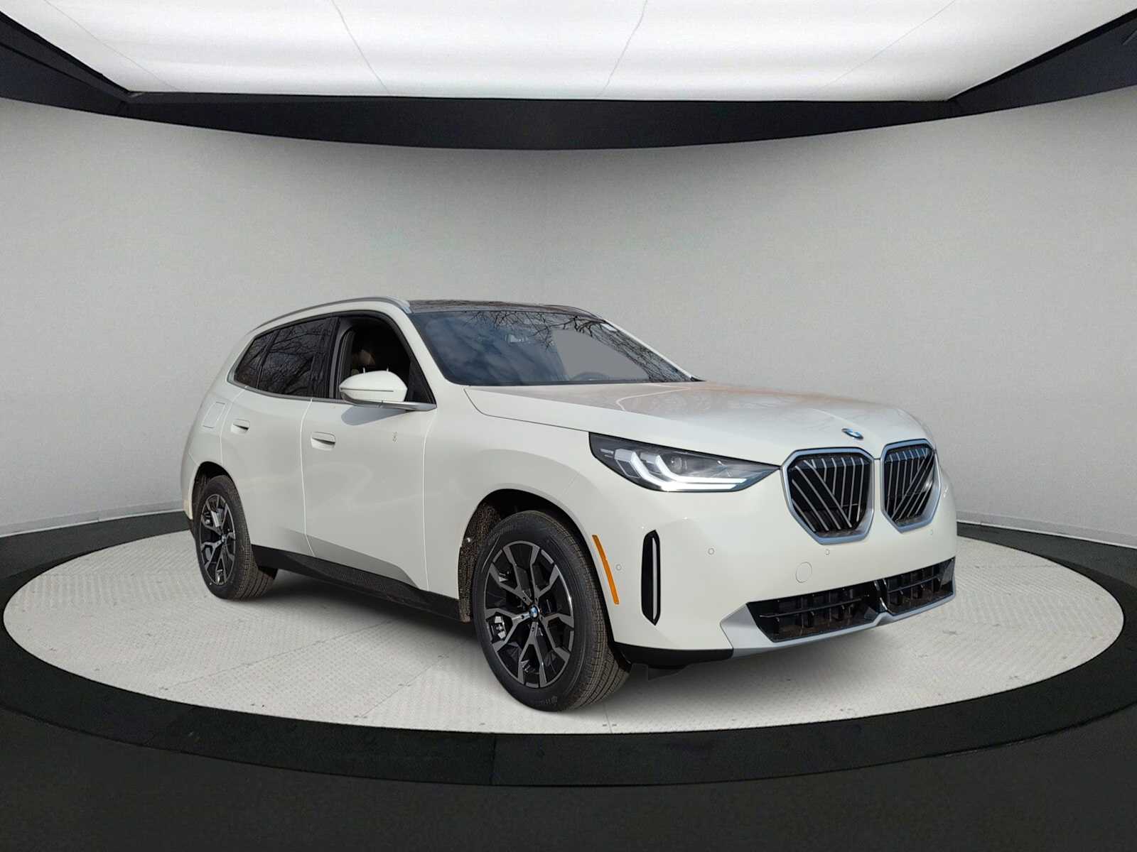 Thumbnail: 2026 BMW X3 - 2