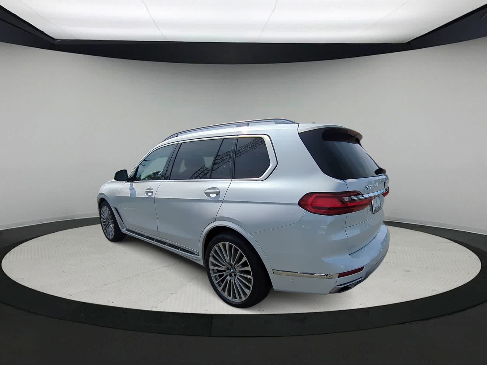 Thumbnail: 2021 BMW X7 - 6