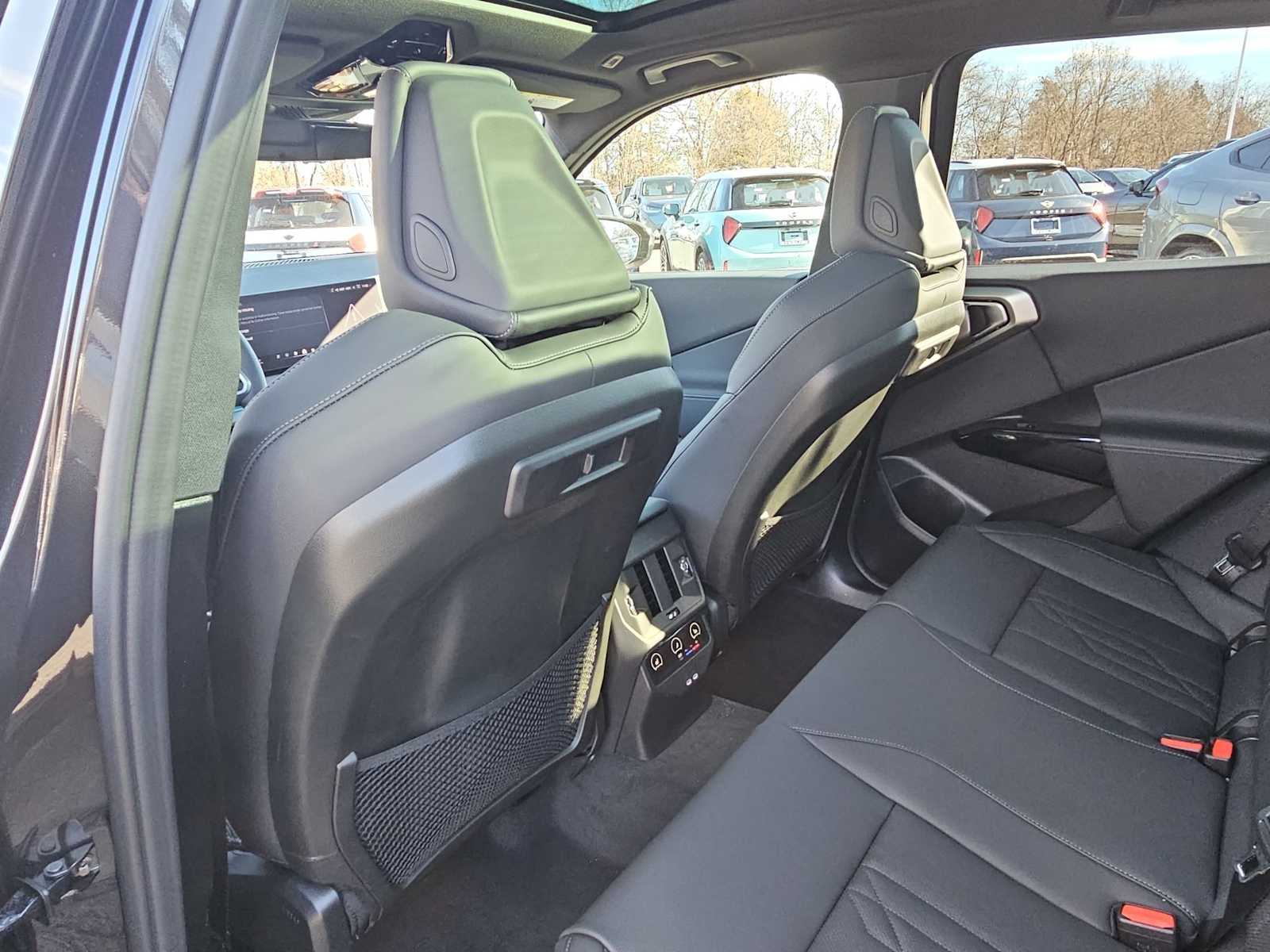 Thumbnail: 2026 BMW X3 - 18