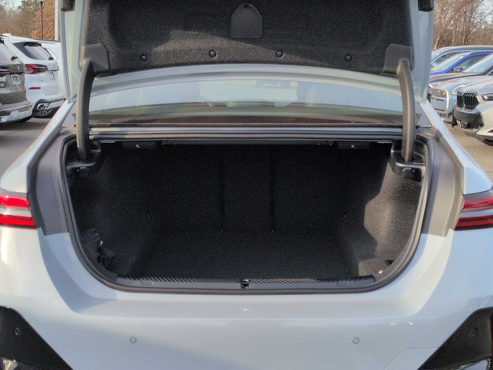 Thumbnail: 2026 BMW 5 Series - 35