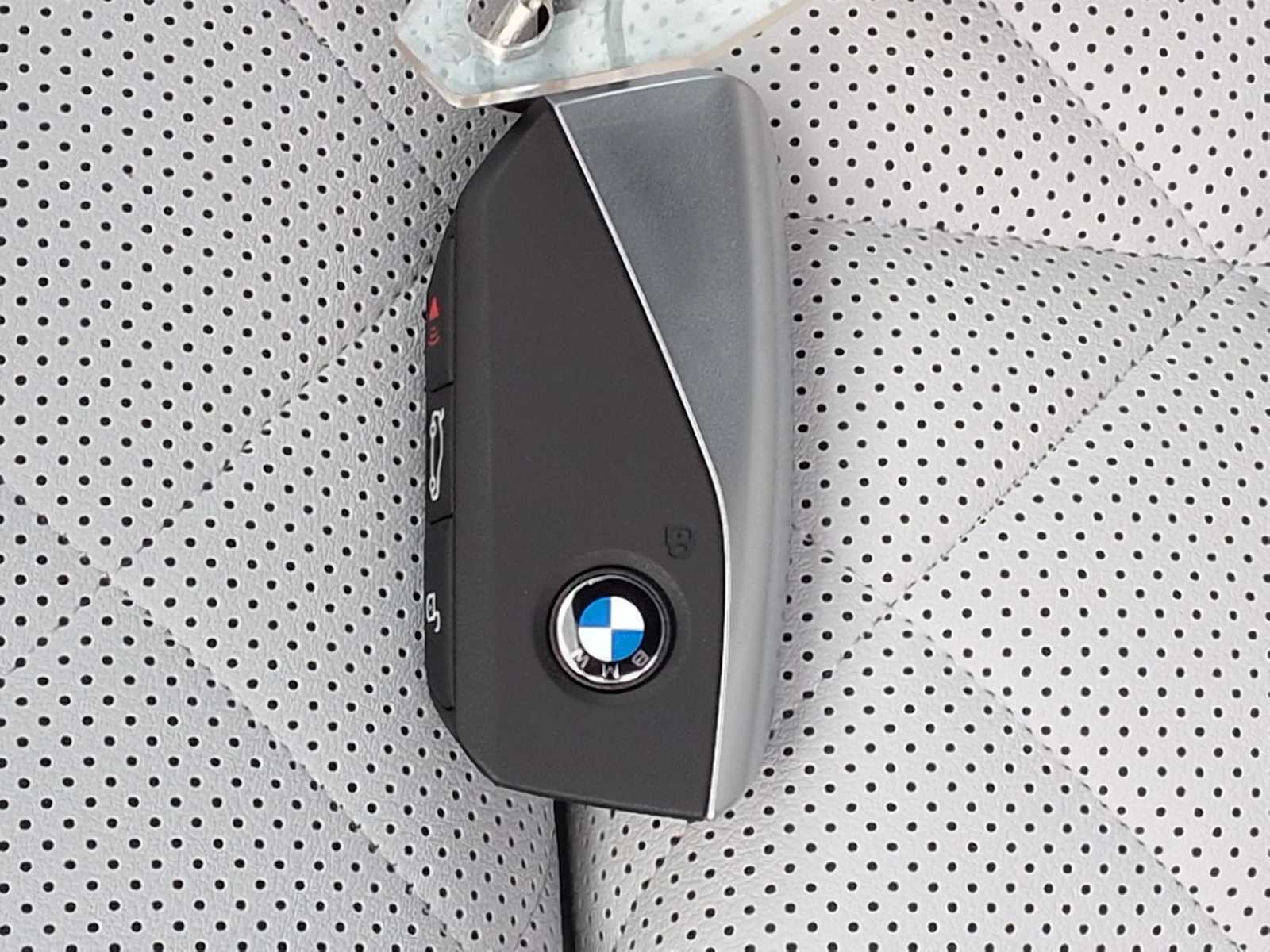 Thumbnail: 2026 BMW X5 - 38