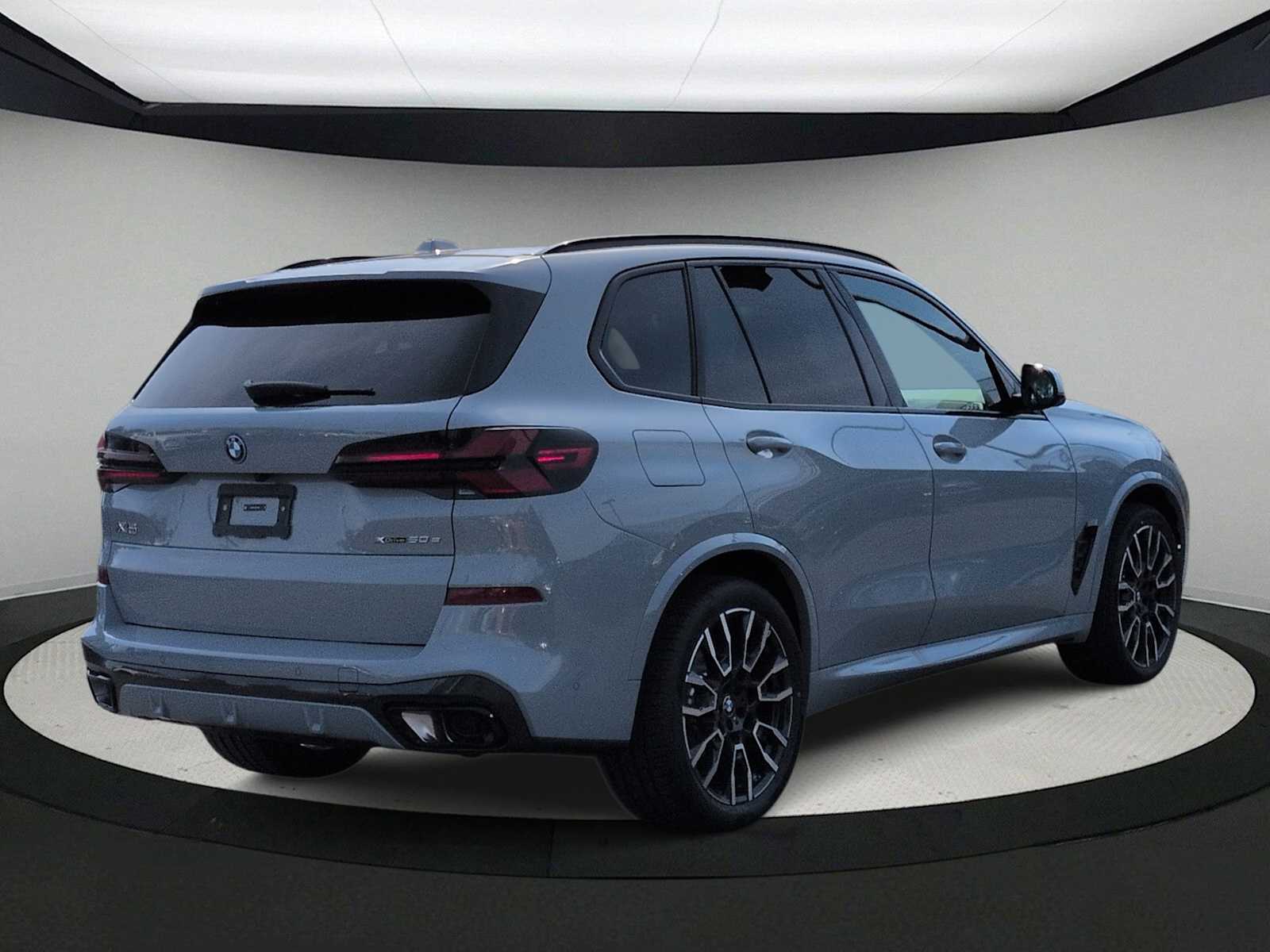 Thumbnail: 2026 BMW X5 - 8