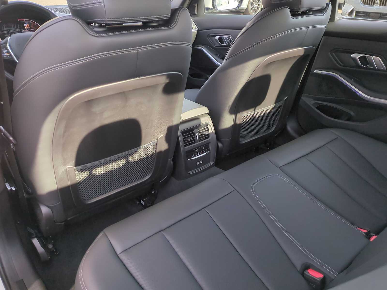 Thumbnail: 2022 BMW 3 Series - 19