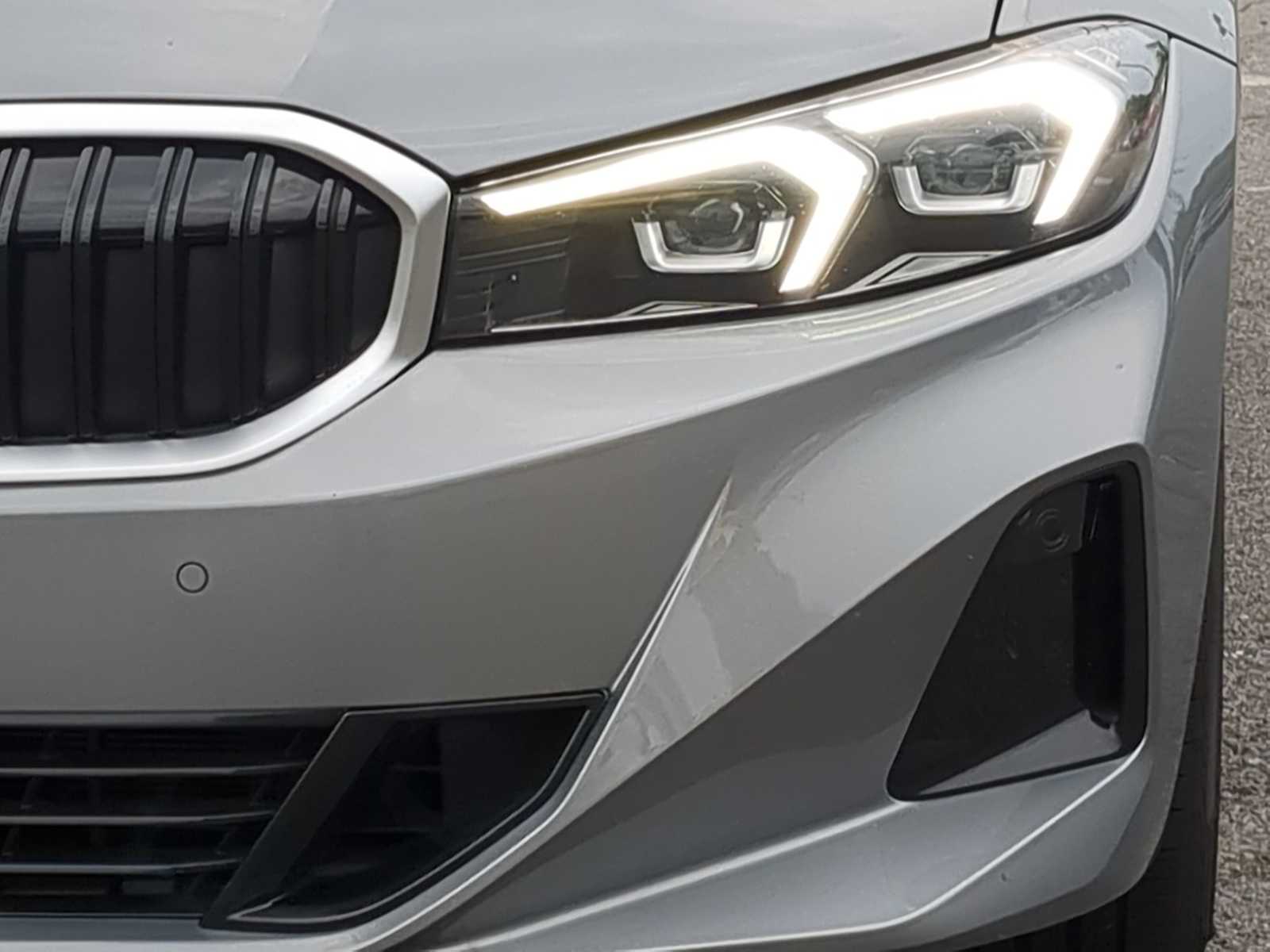 Thumbnail: 2024 BMW 3 Series - 11