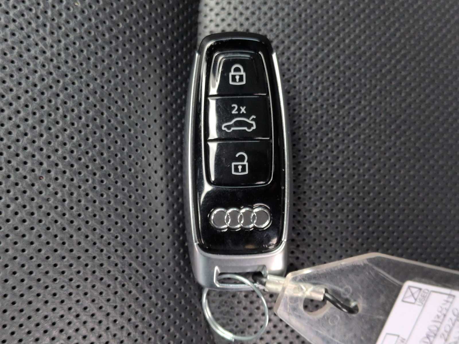 Thumbnail: 2020 Audi Q7 - 36