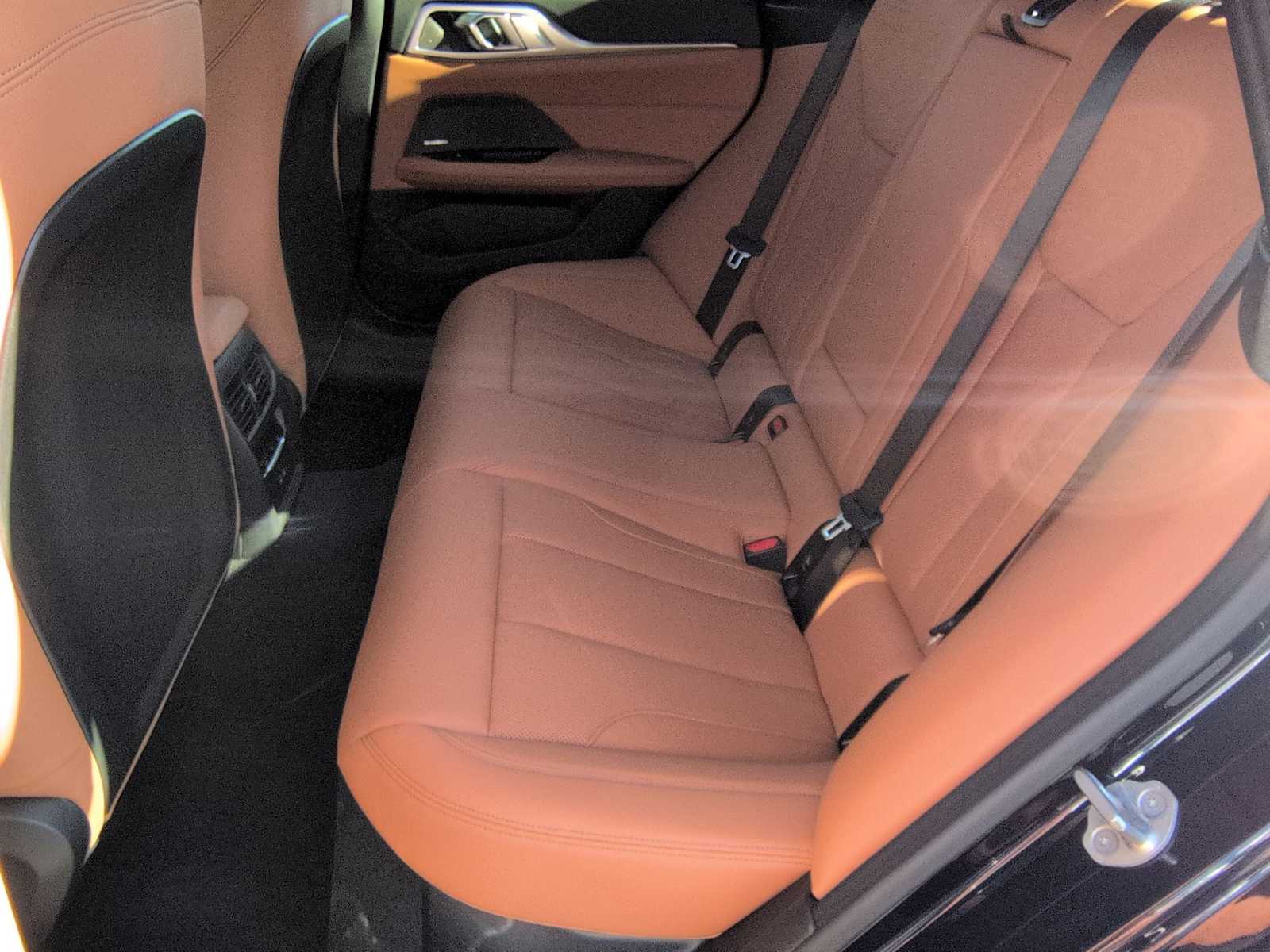 Thumbnail: 2026 BMW i4 - 21