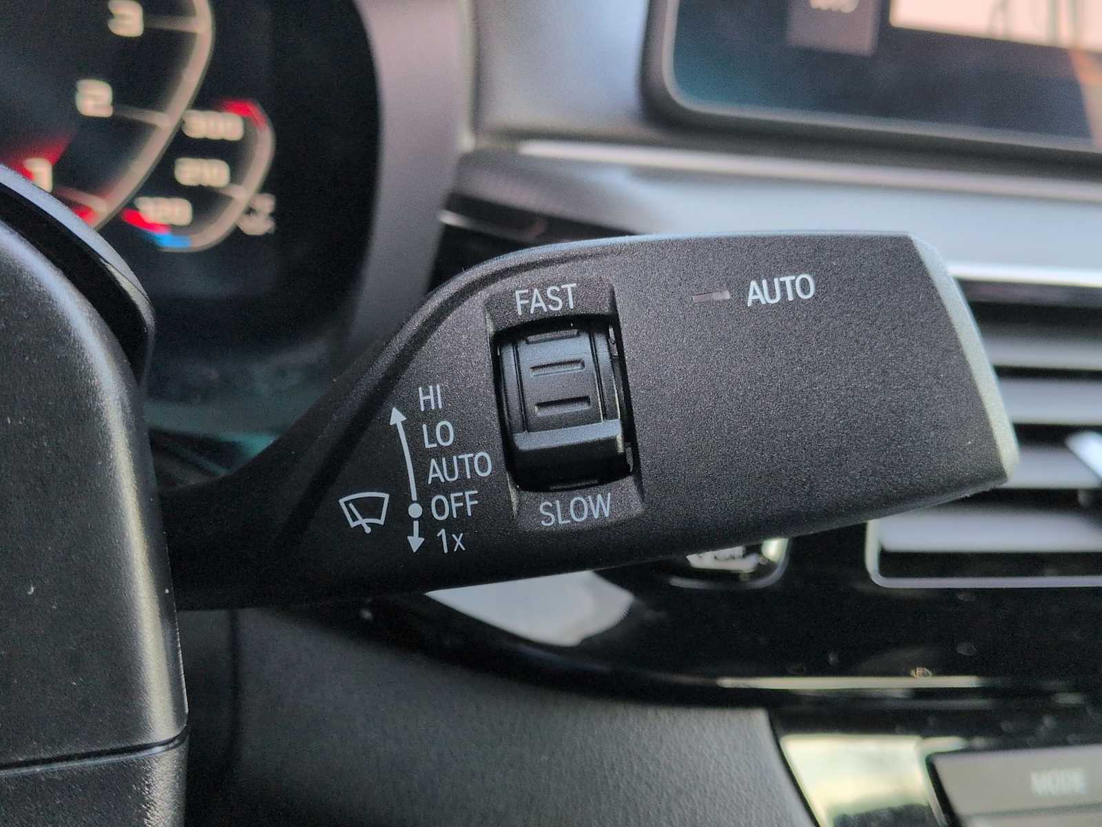 Thumbnail: 2023 BMW M5 - 26