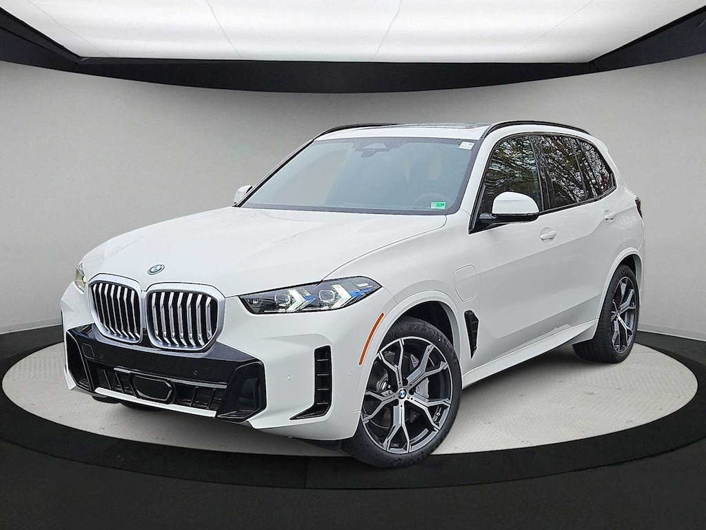New 2026 BMW X5 PHEV xDrive50e SUV