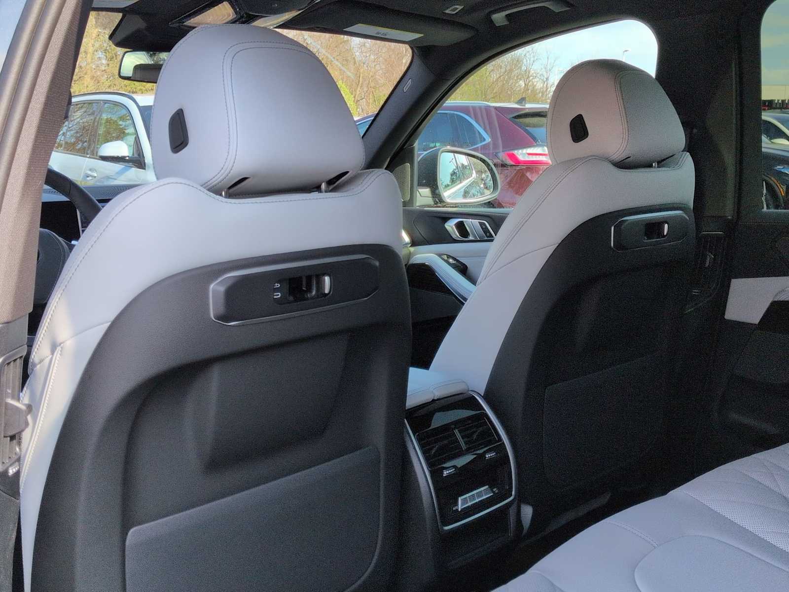 Thumbnail: 2026 BMW X5 - 19
