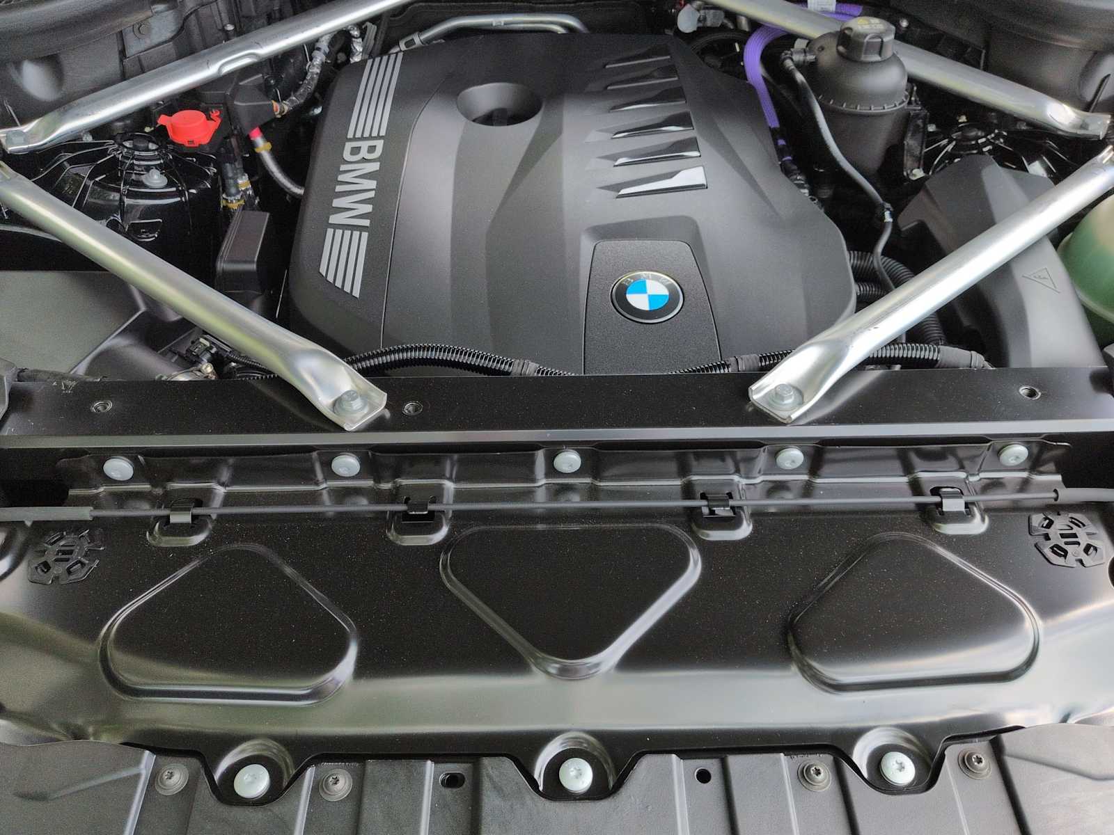 Thumbnail: 2026 BMW X5 - 15