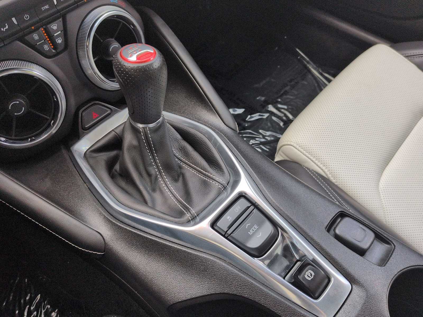Thumbnail: 2016 Chevrolet Camaro - 32