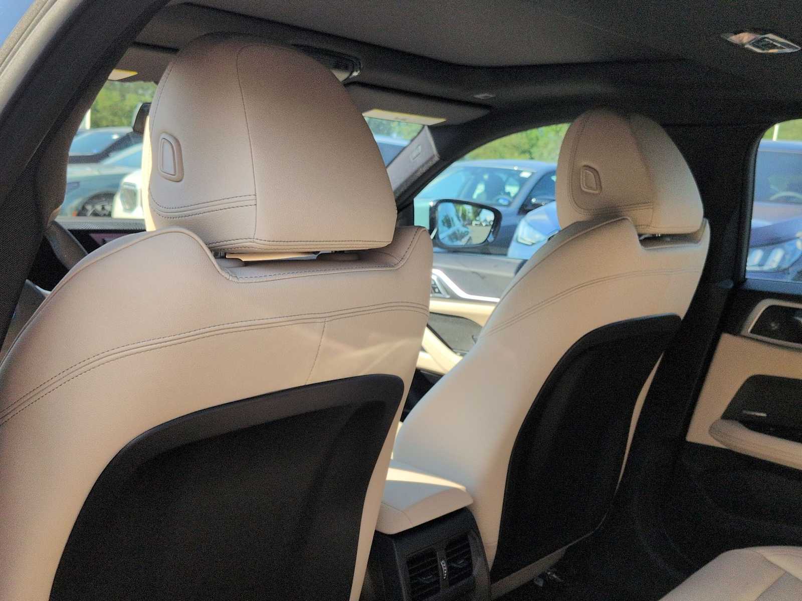 Thumbnail: 2026 BMW i4 - 19
