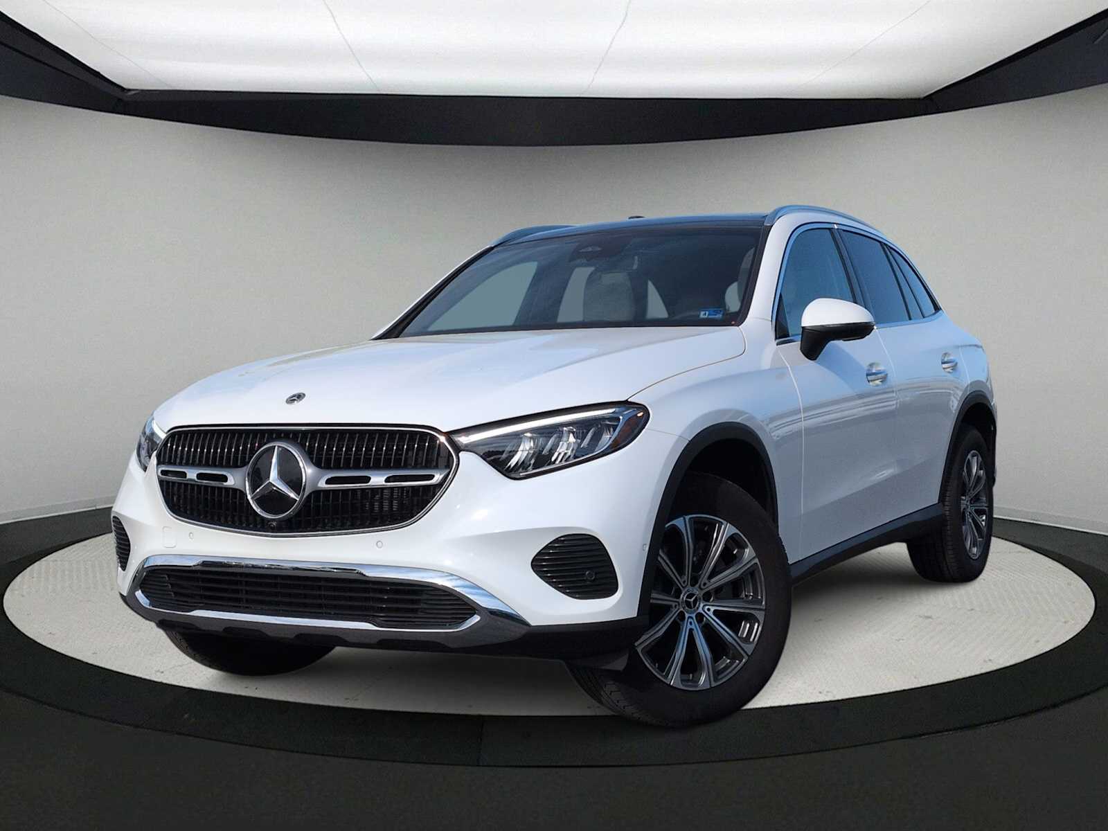 Thumbnail: 2023 Mercedes-Benz GLC - 1