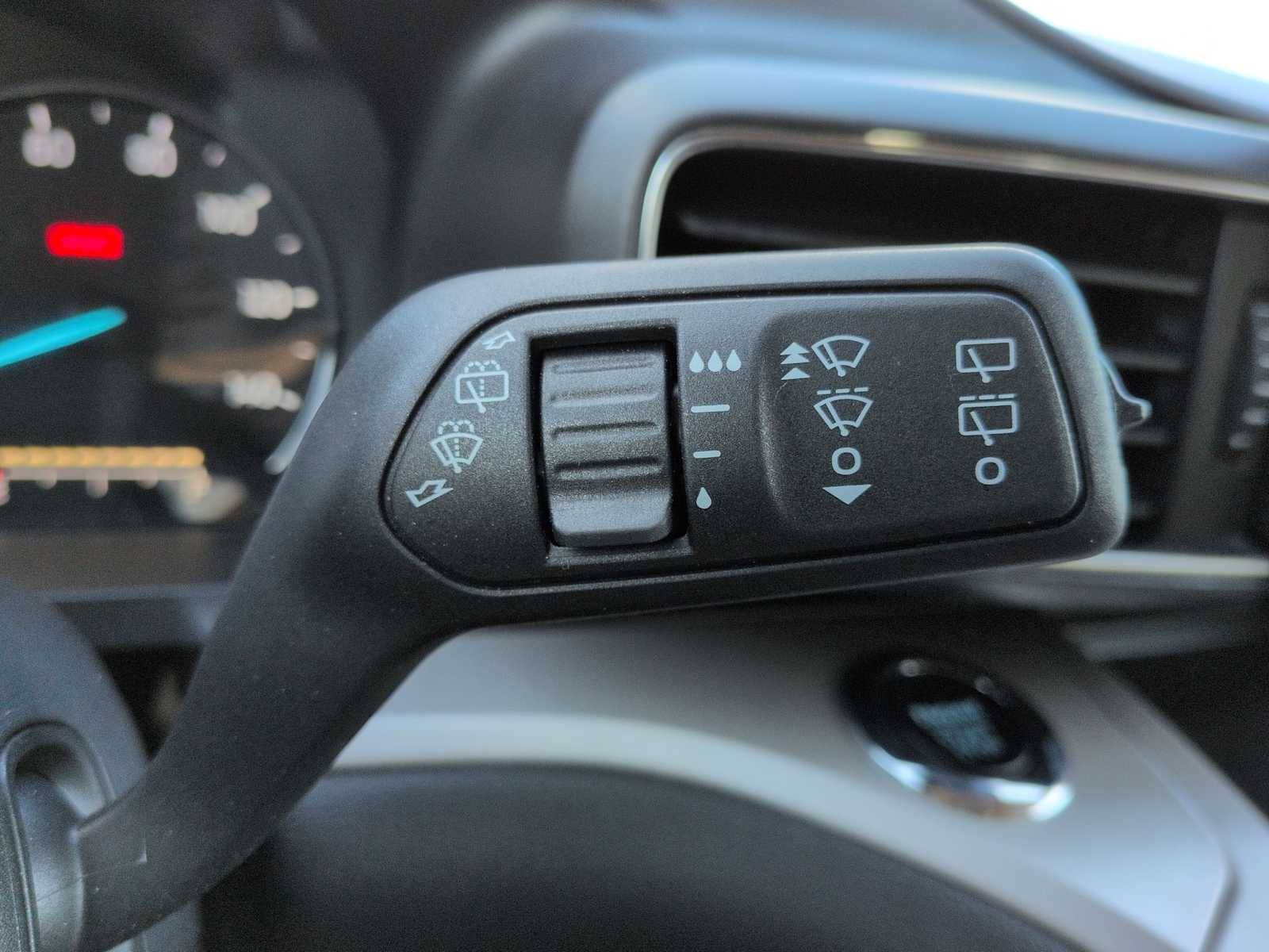 Thumbnail: 2023 Ford Explorer - 26