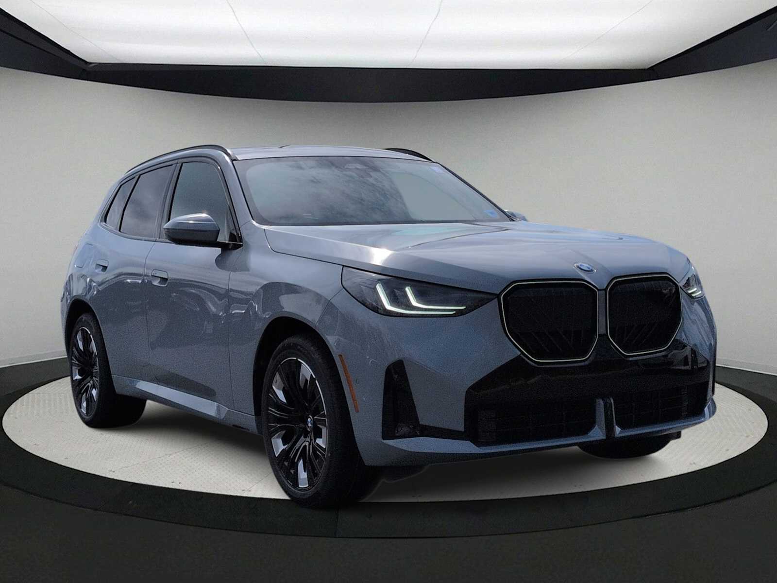 Thumbnail: 2026 BMW X3 - 2