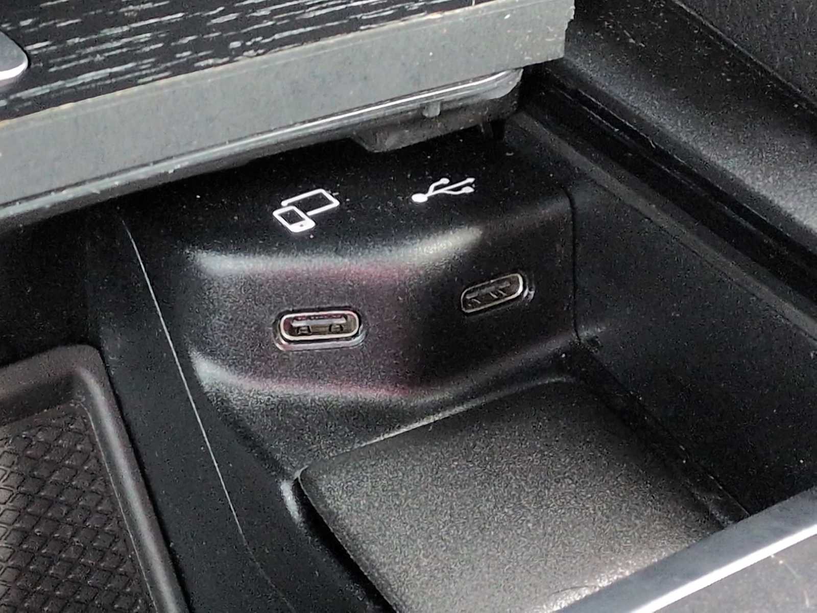 Thumbnail: 2022 Mercedes-Benz GLE - 32