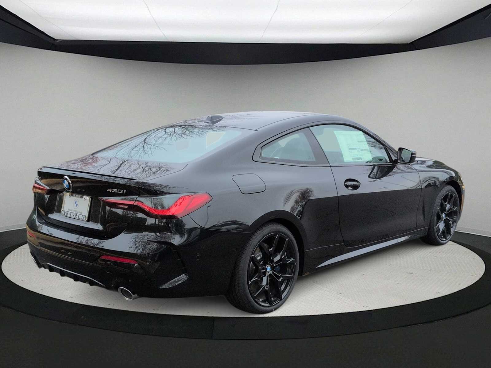 Thumbnail: 2026 BMW 4 Series - 8