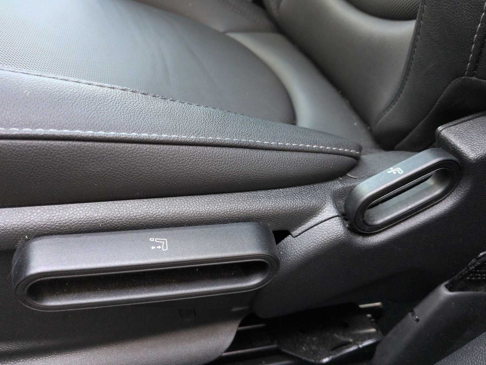 Thumbnail: 2024 MINI Cooper Clubman - 18