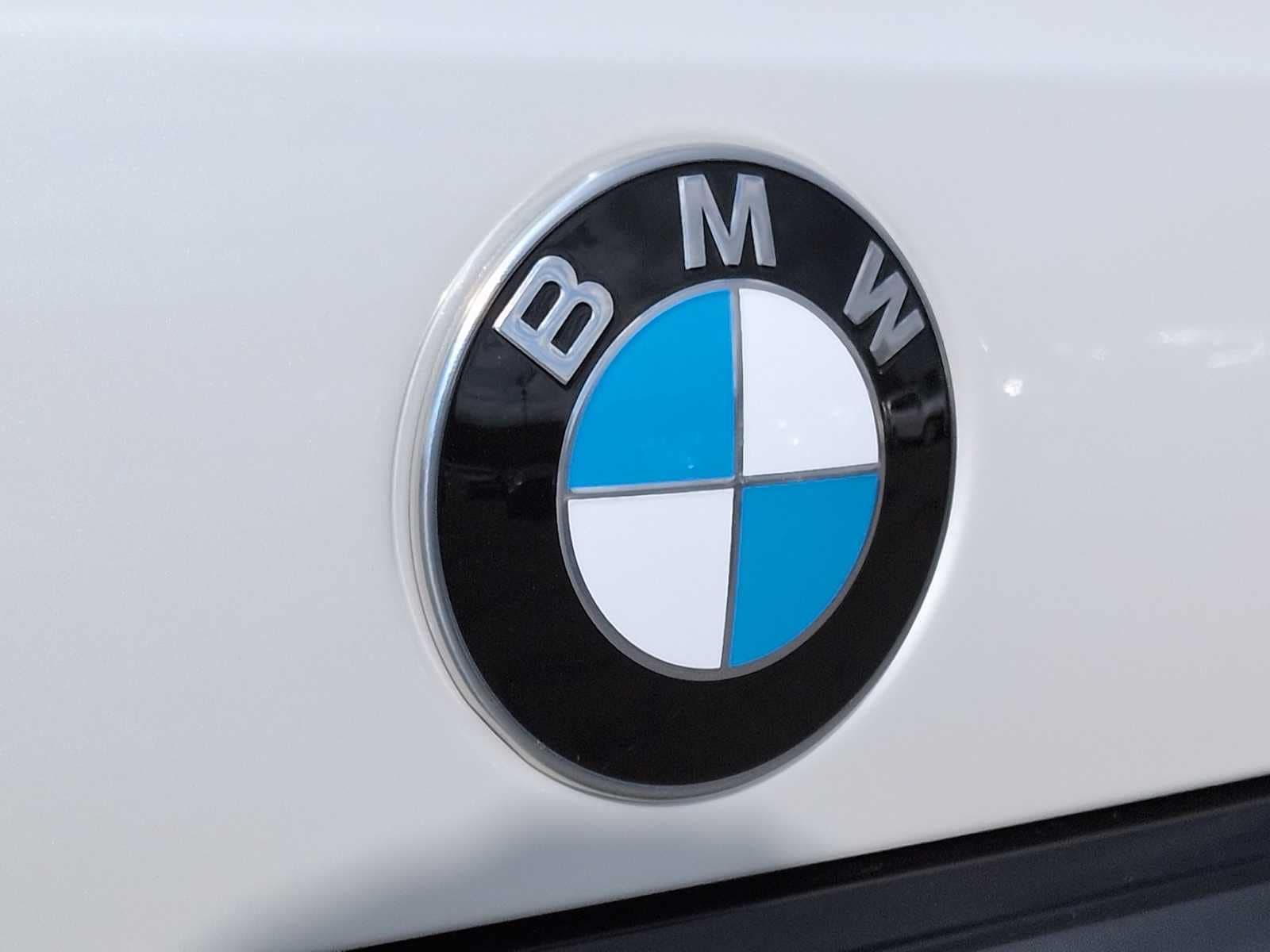 Thumbnail: 2026 BMW X7 - 12