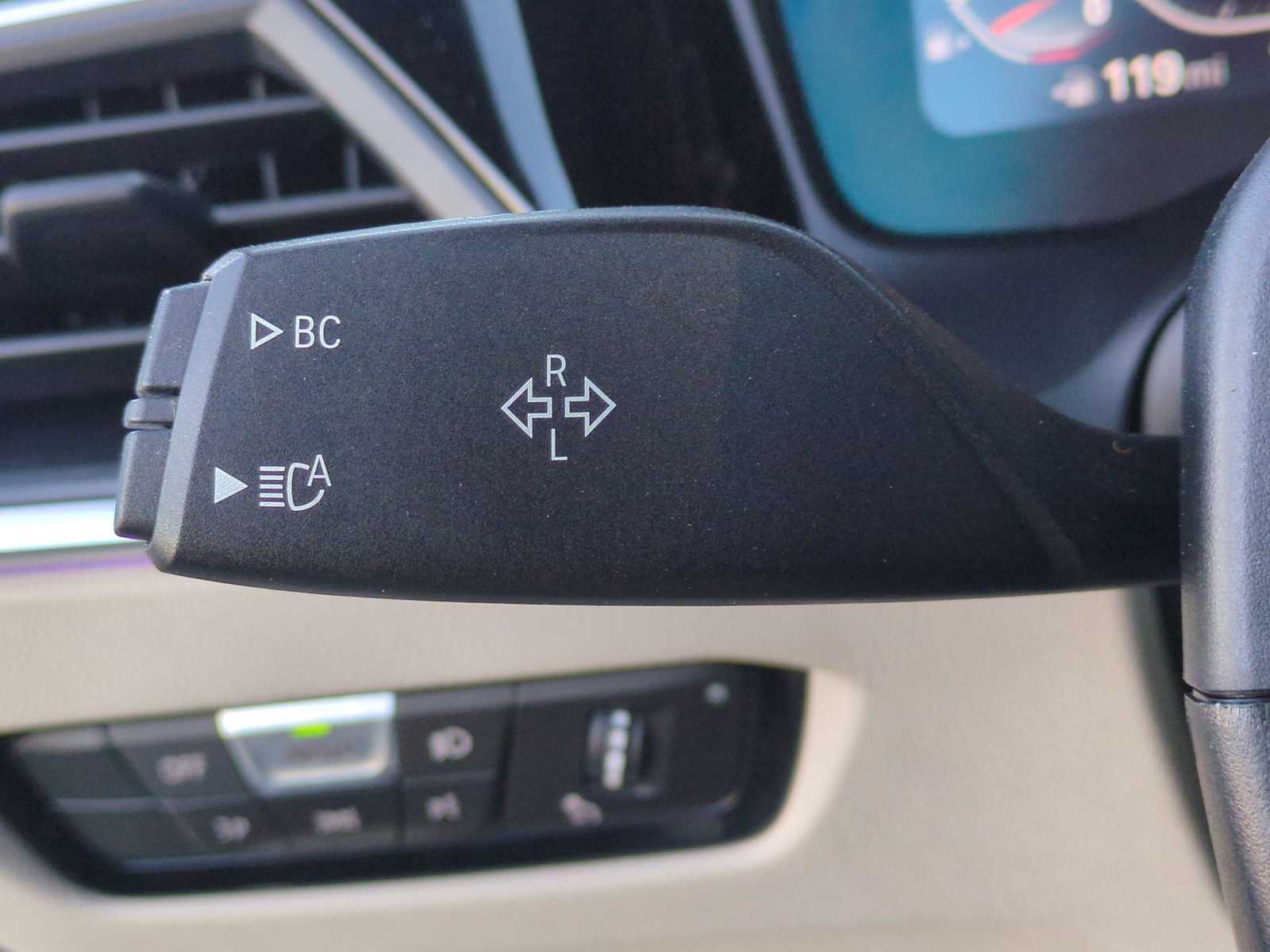 Thumbnail: 2022 BMW 3 Series - 28