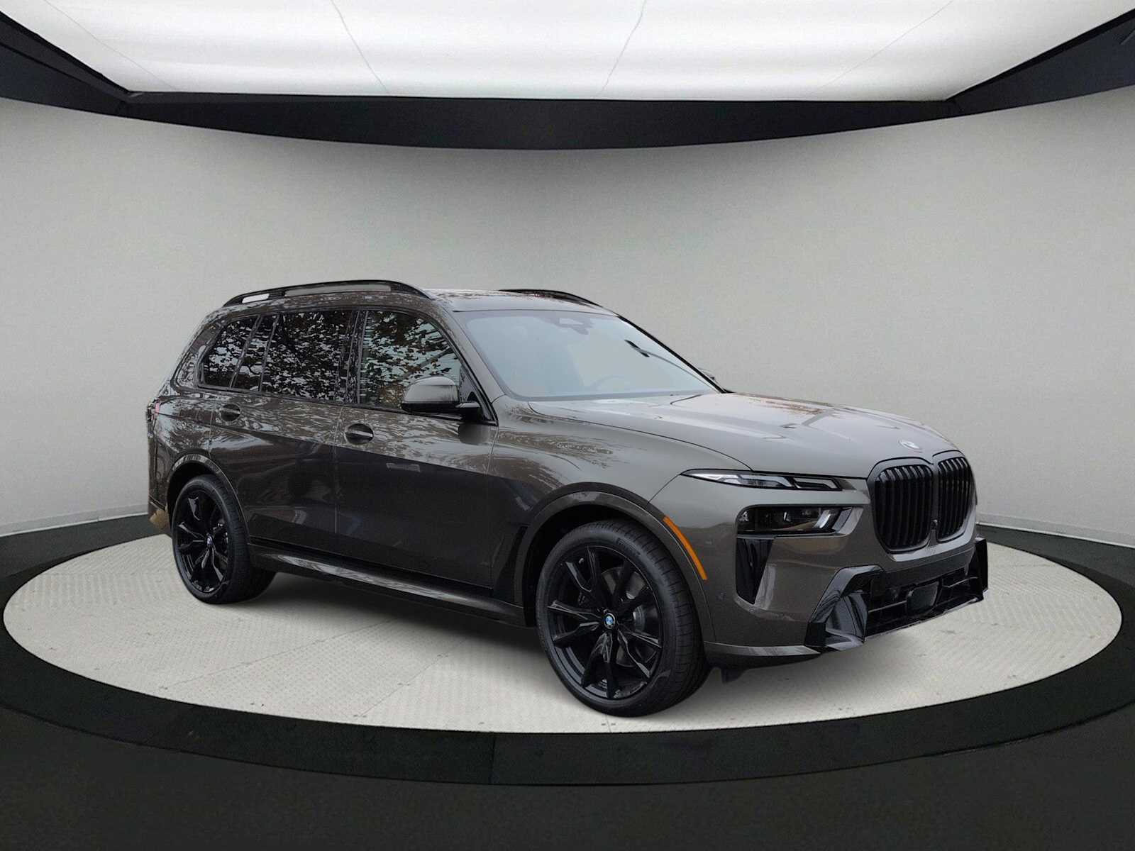Thumbnail: 2026 BMW X7 - 2