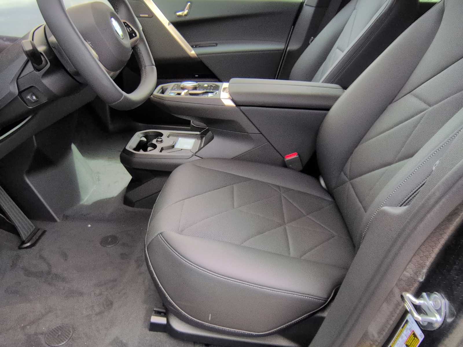 Thumbnail: 2026 BMW iX - 16