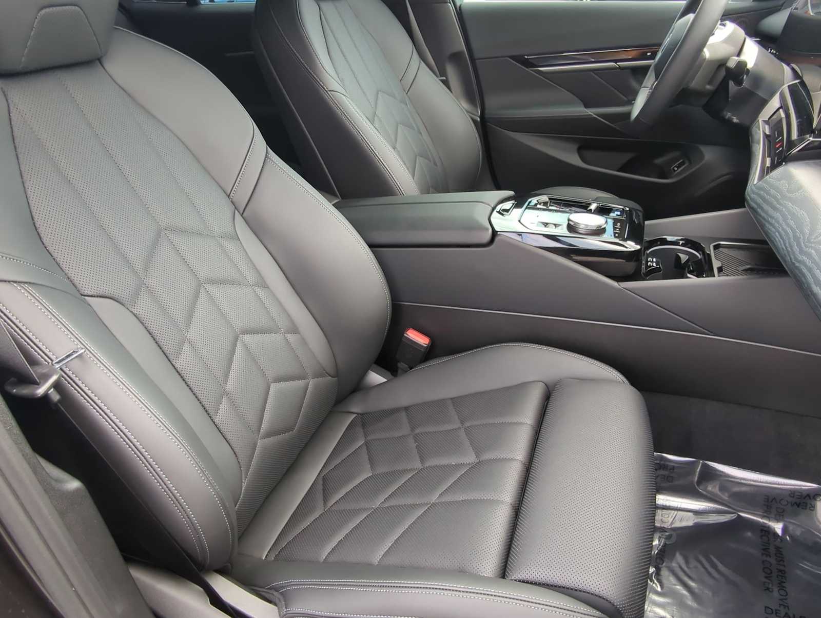 Thumbnail: 2024 BMW i5 - 22