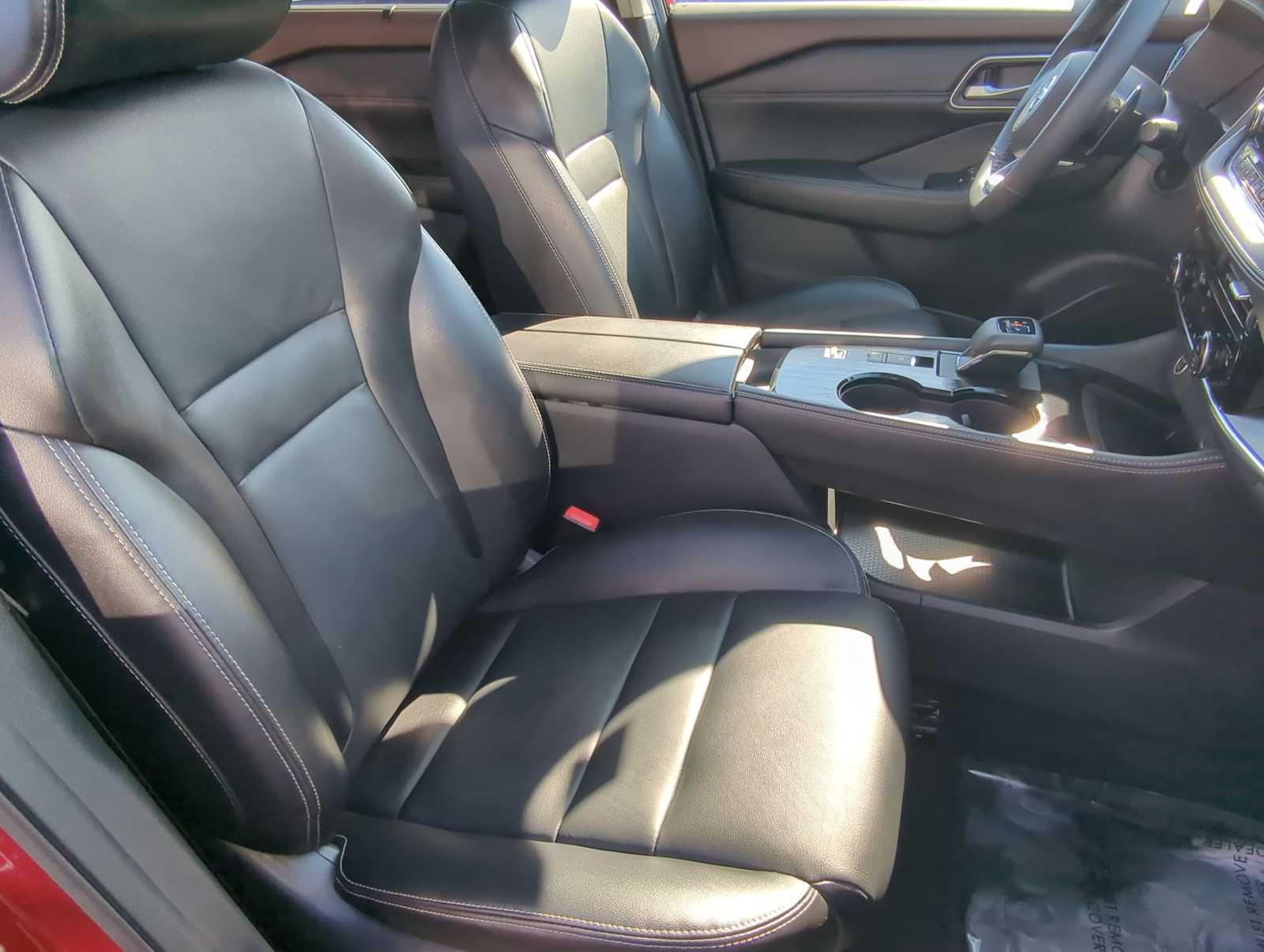 Thumbnail: 2021 Nissan Rogue - 23