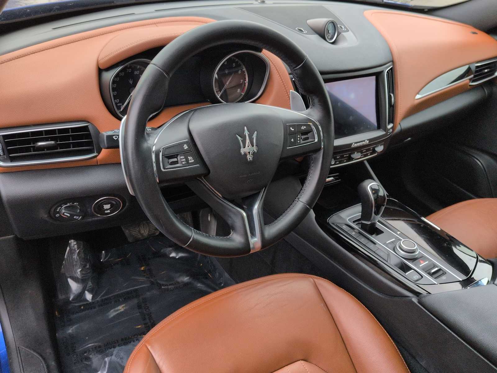 Thumbnail: 2017 Maserati Levante - 10