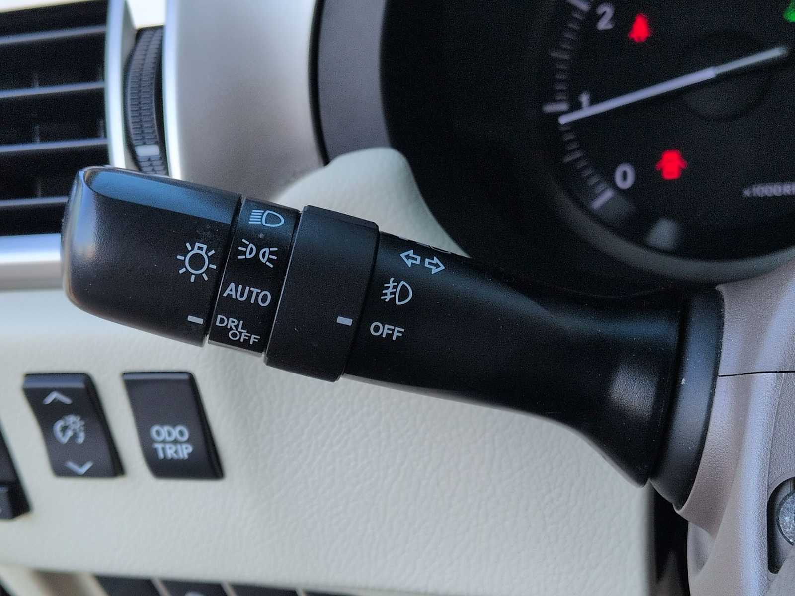 Thumbnail: 2012 Lexus GX - 29