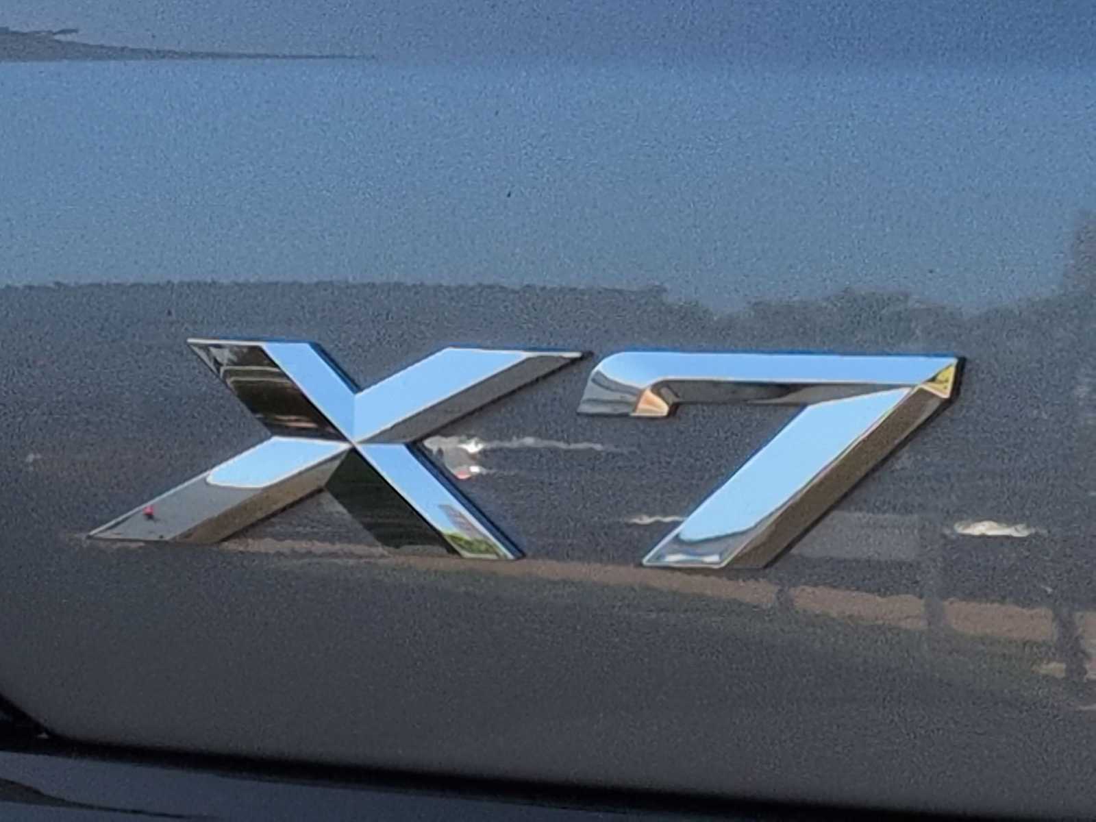 Thumbnail: 2026 BMW X7 - 13