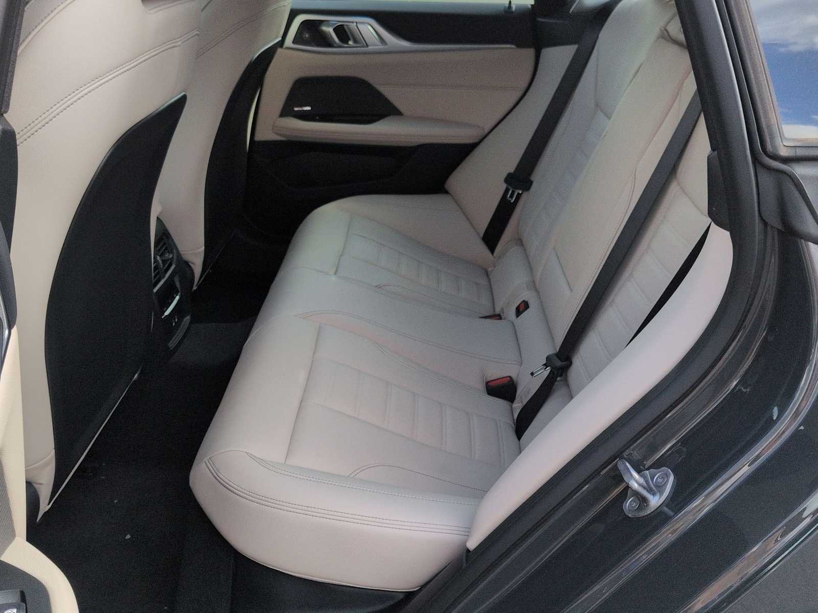 Thumbnail: 2026 BMW i4 - 21