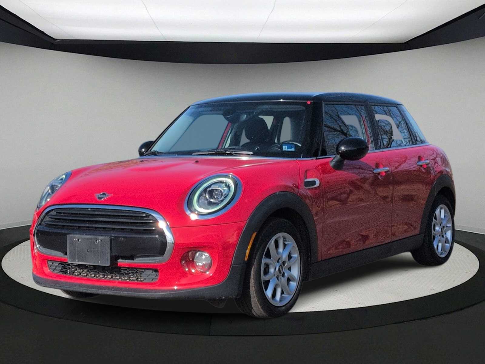Thumbnail: 2019 MINI Cooper Hardtop - 4