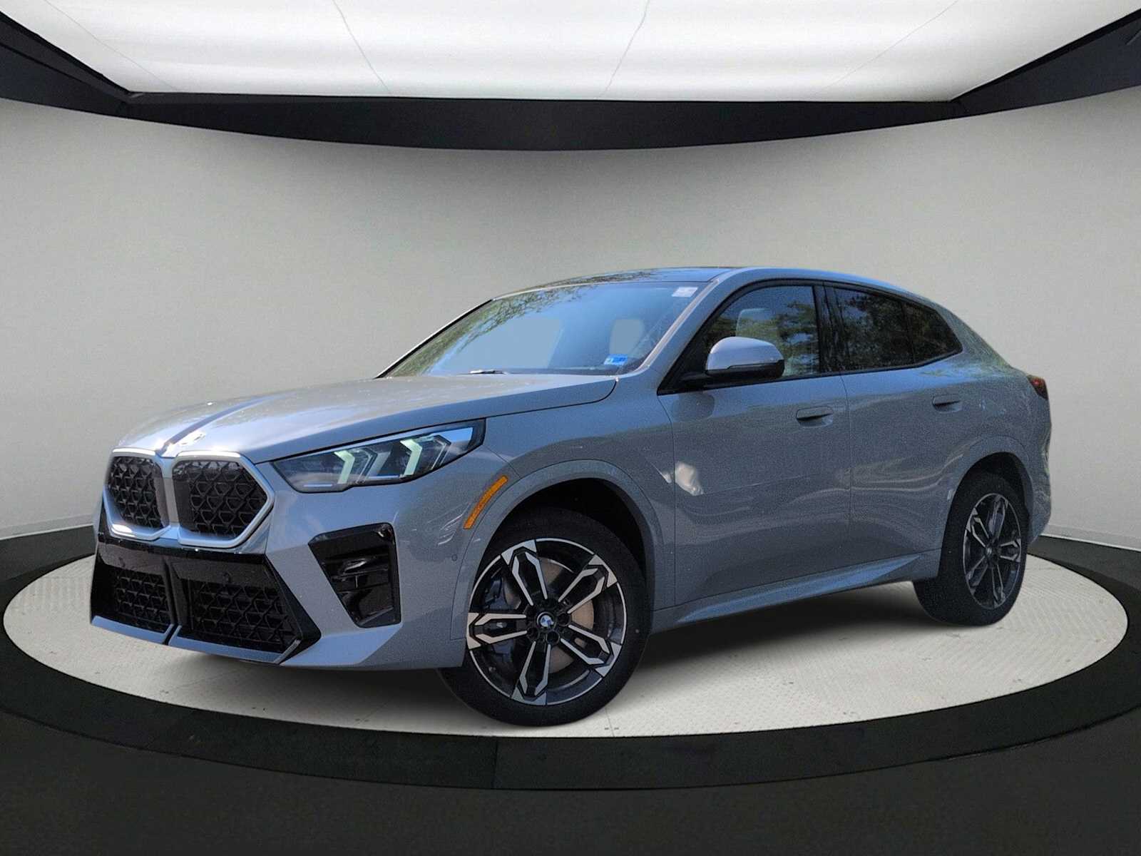 Thumbnail: 2026 BMW X2 - 1