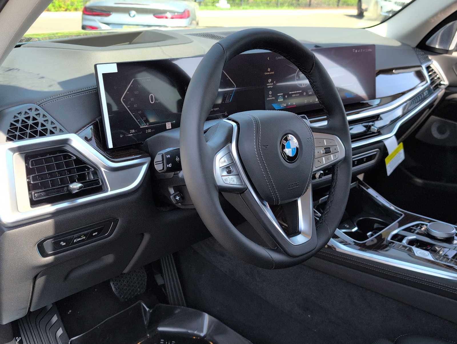 Thumbnail: 2026 BMW X7 - 10