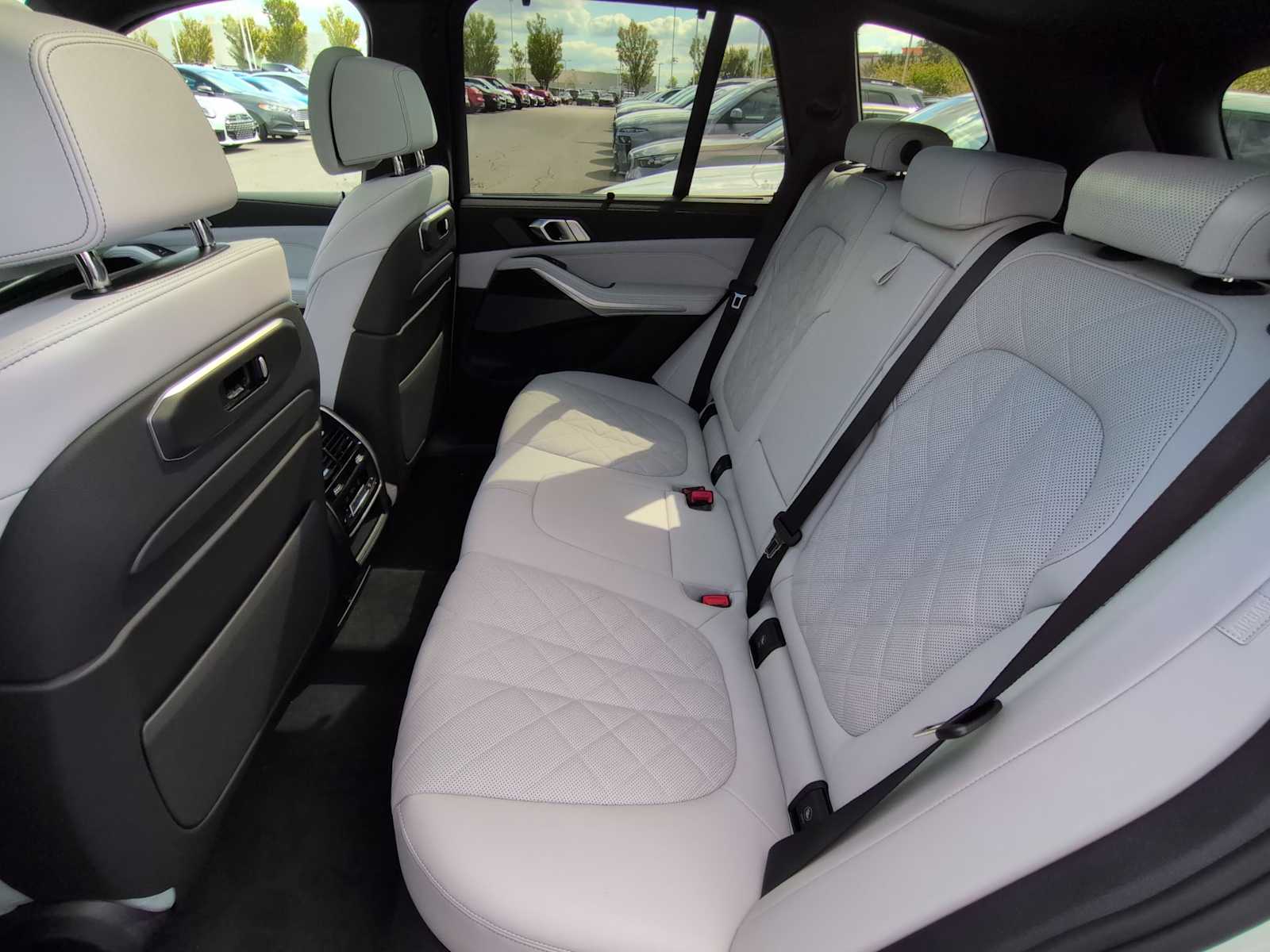 Thumbnail: 2026 BMW X5 - 21