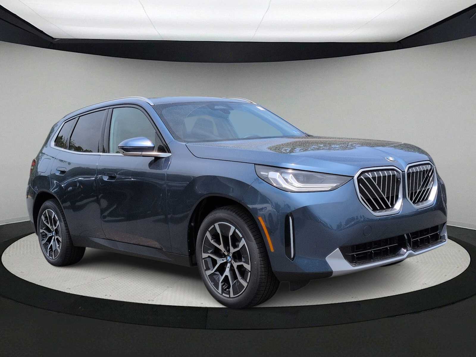 Thumbnail: 2026 BMW X3 - 2