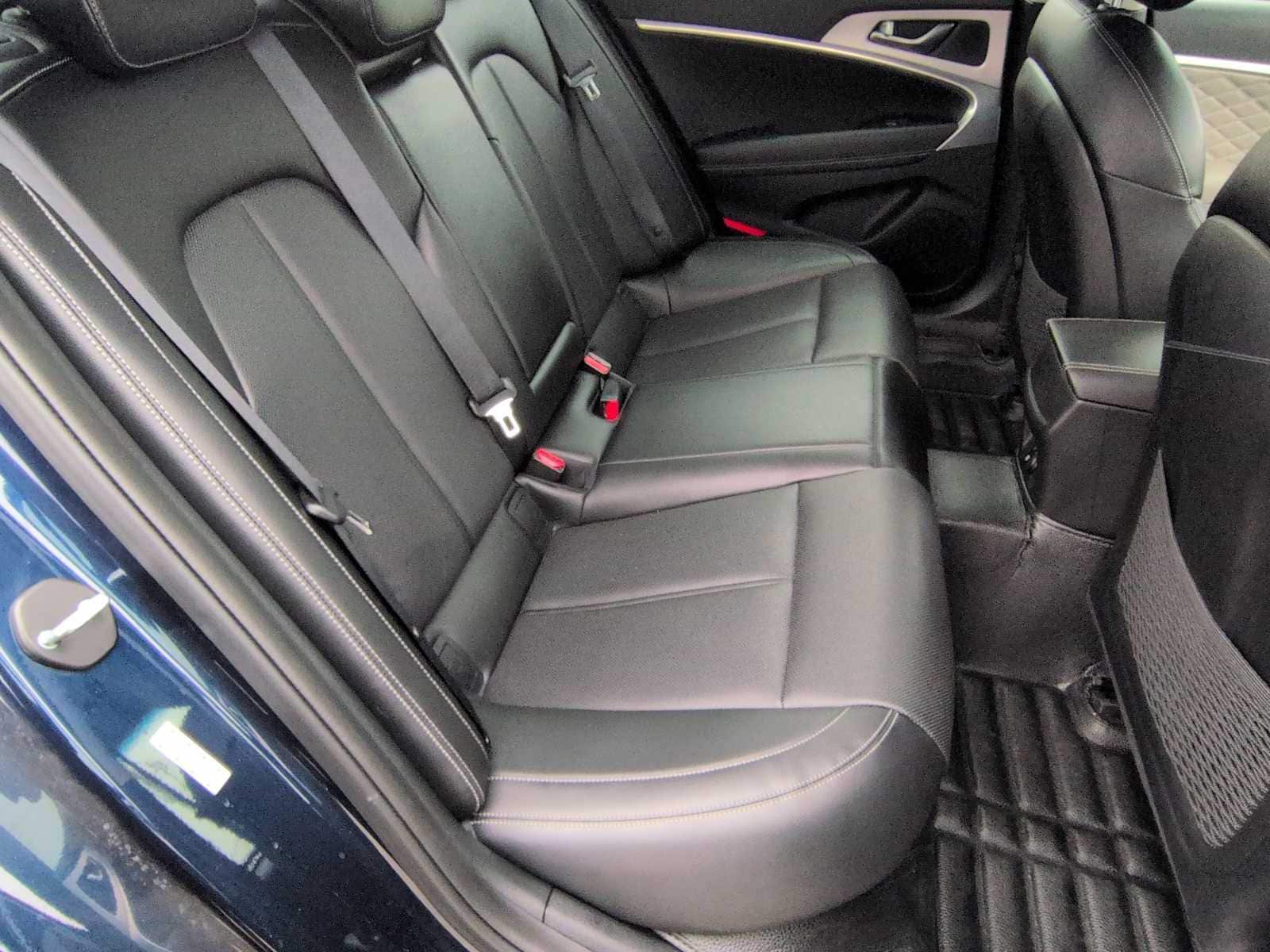 Thumbnail: 2019 Genesis G70 - 20