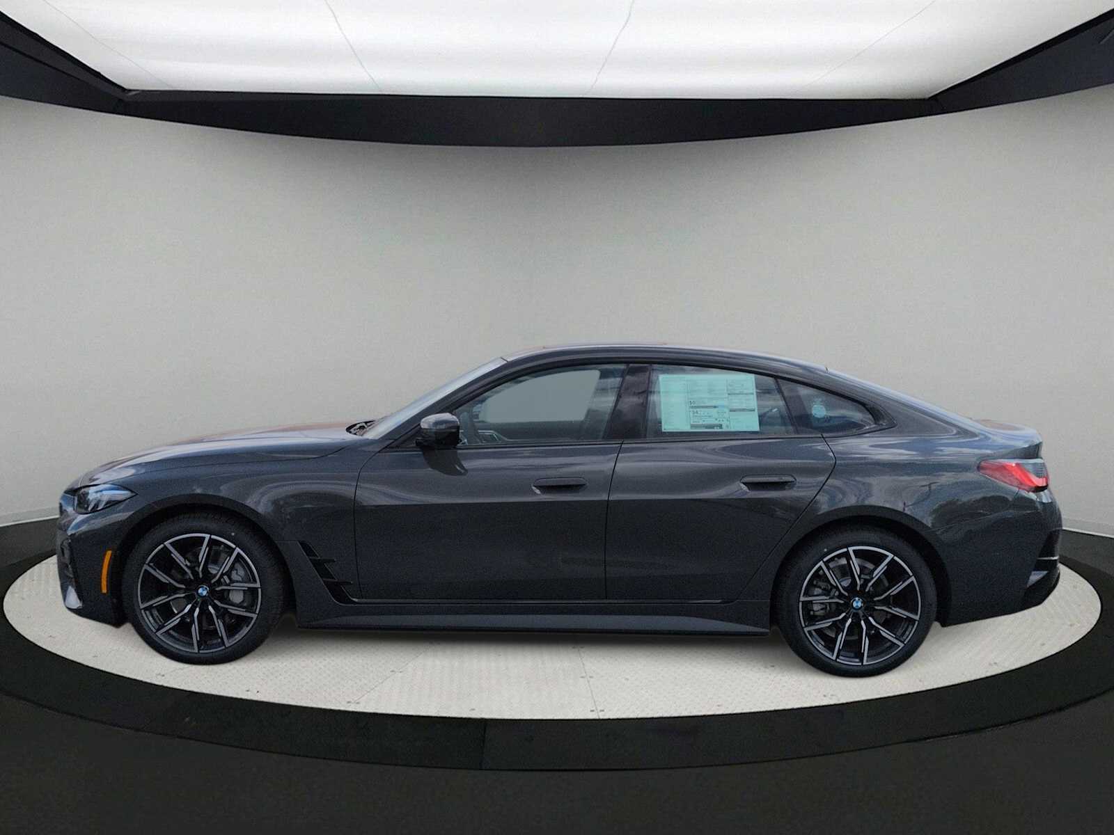 Thumbnail: 2026 BMW i4 - 5
