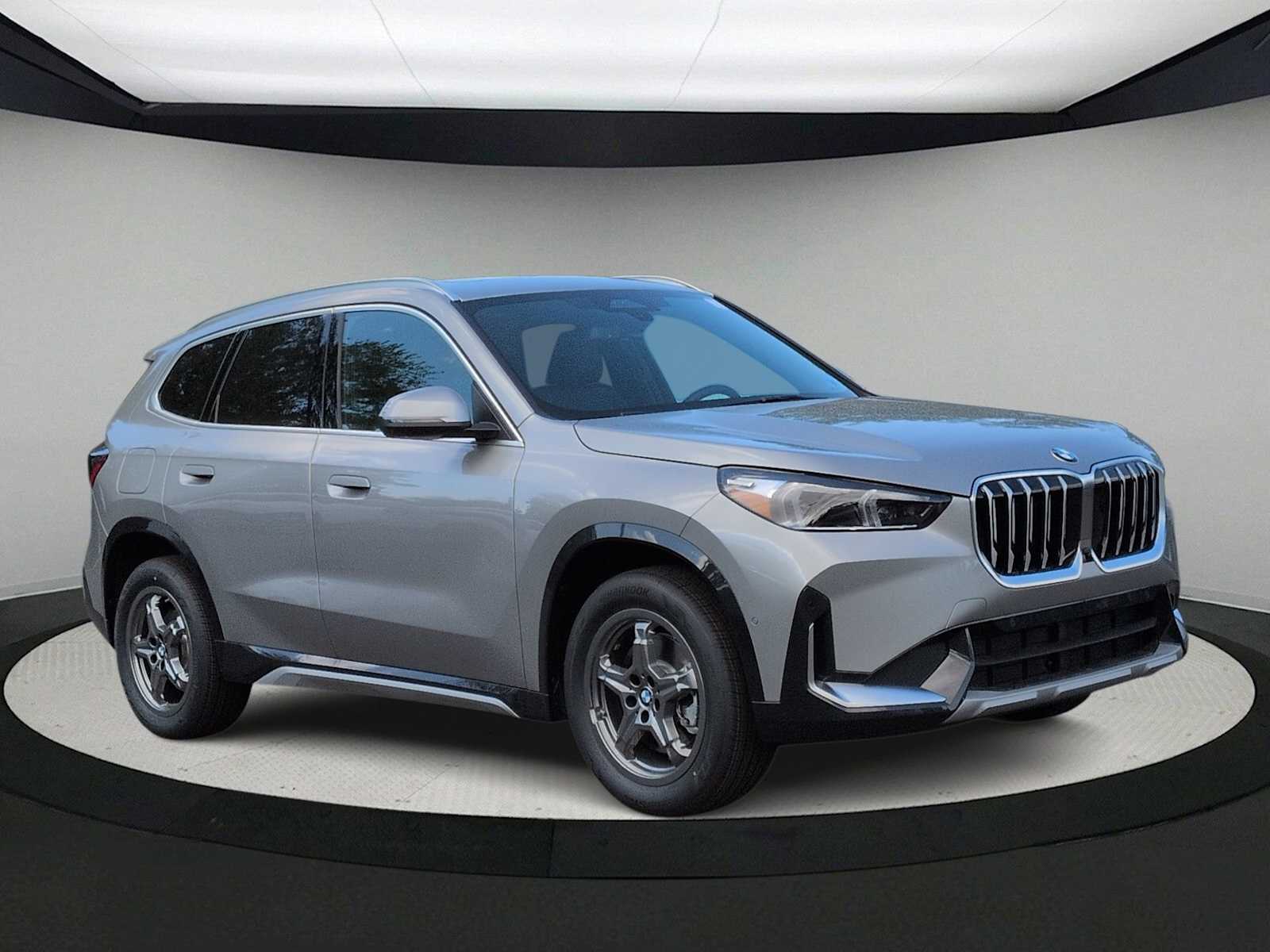 Thumbnail: 2026 BMW X1 - 2