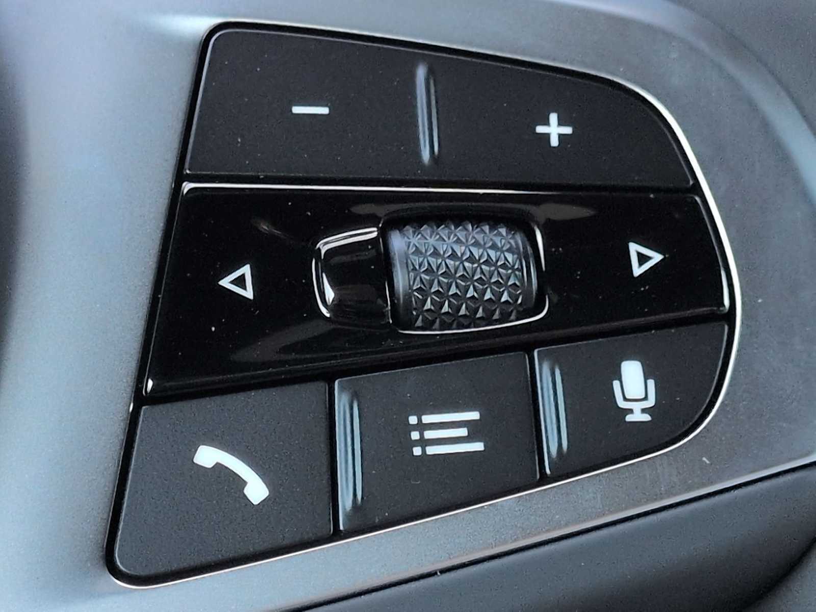 Thumbnail: 2026 BMW X5 - 27